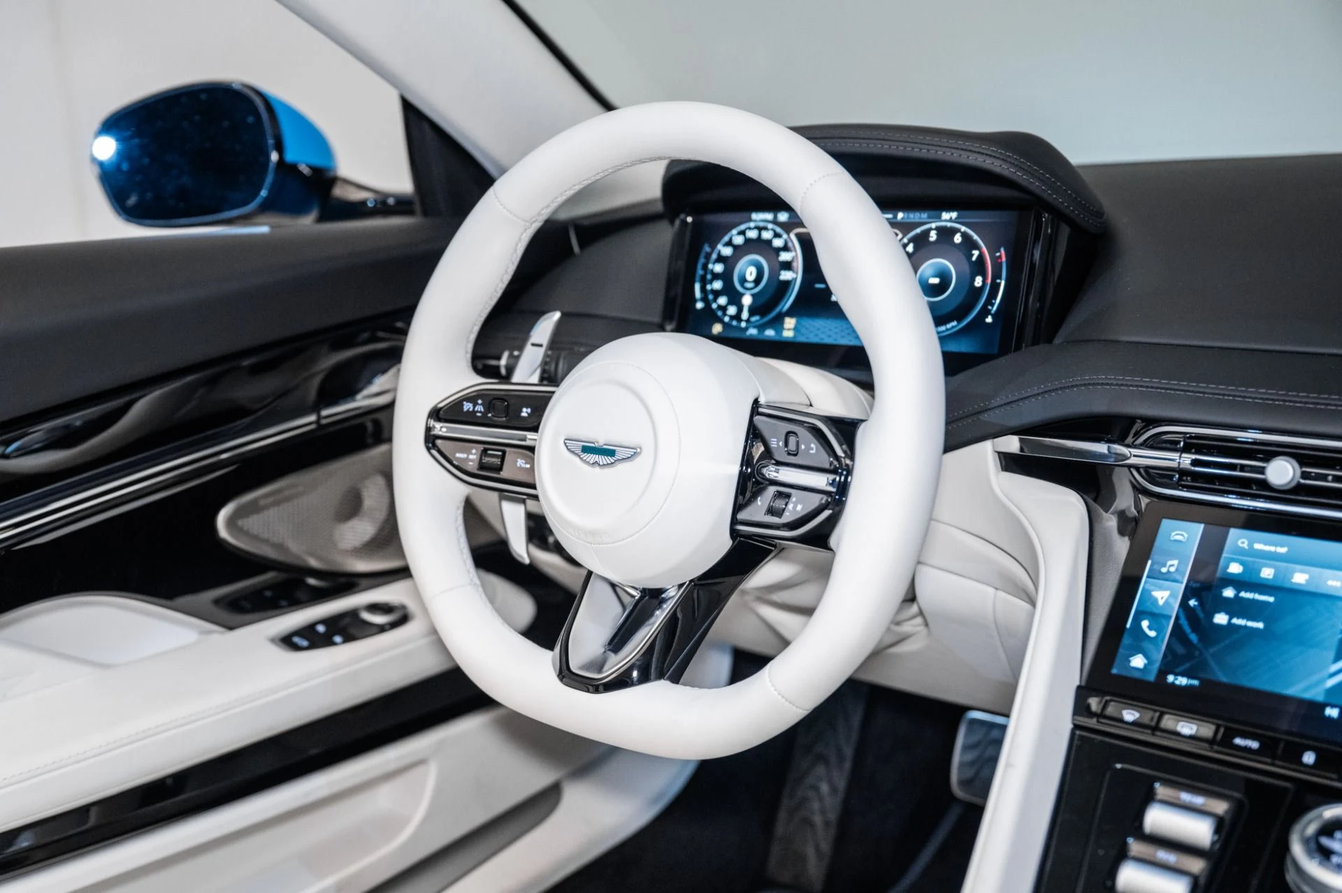 mph019_3920781174_New_2025_Aston_Martin_DB_12_Volante_1741214270_c78b3edf91