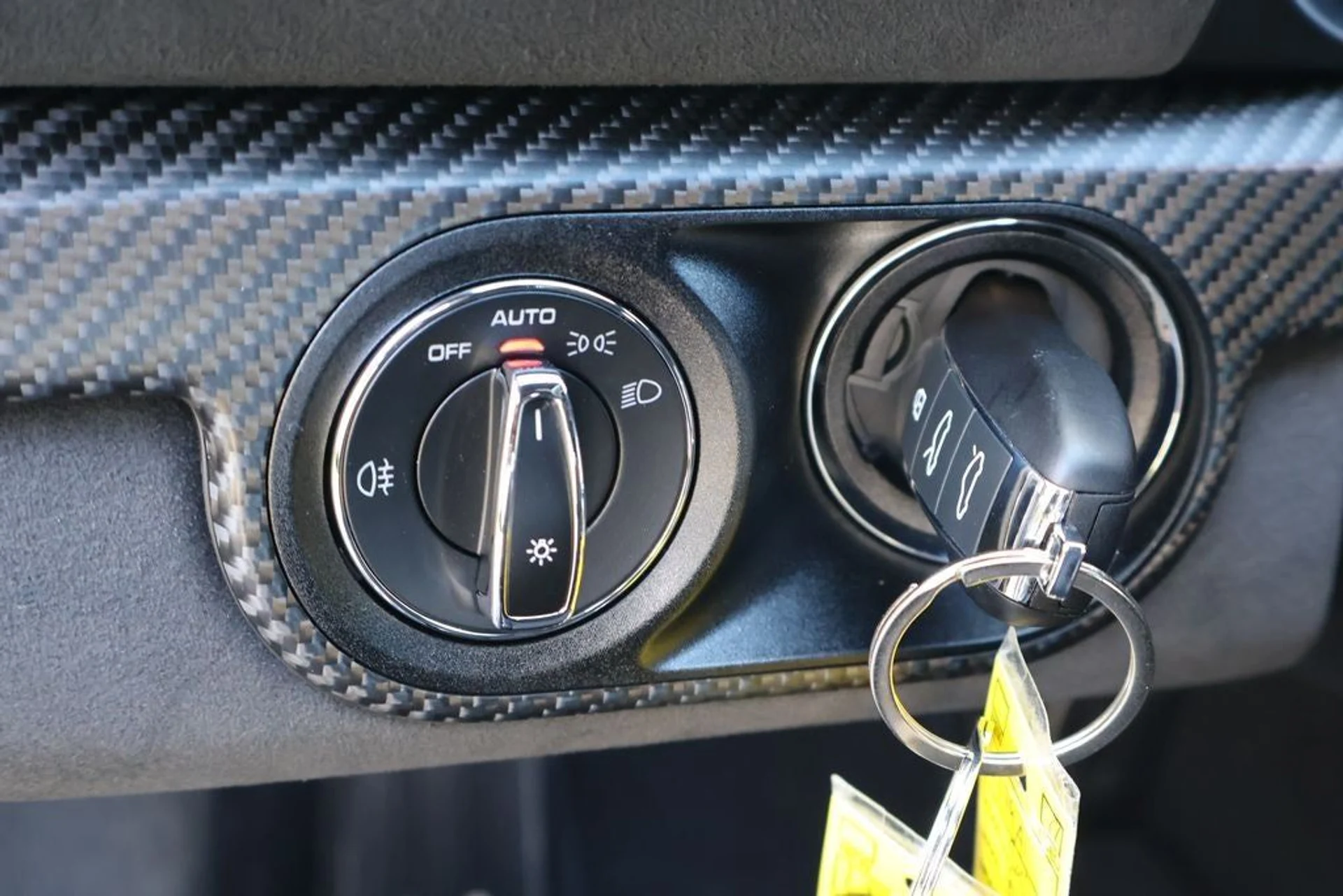 mph019_3933187078_20_65b9d5c53c