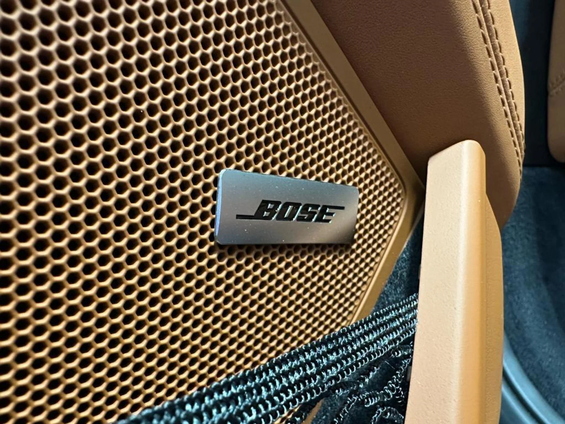 mph019_3933878612_r_Cv_Q_Cao3_U0_RR_Zlol_L4_MJ_5_I2nco_7e106f3a74