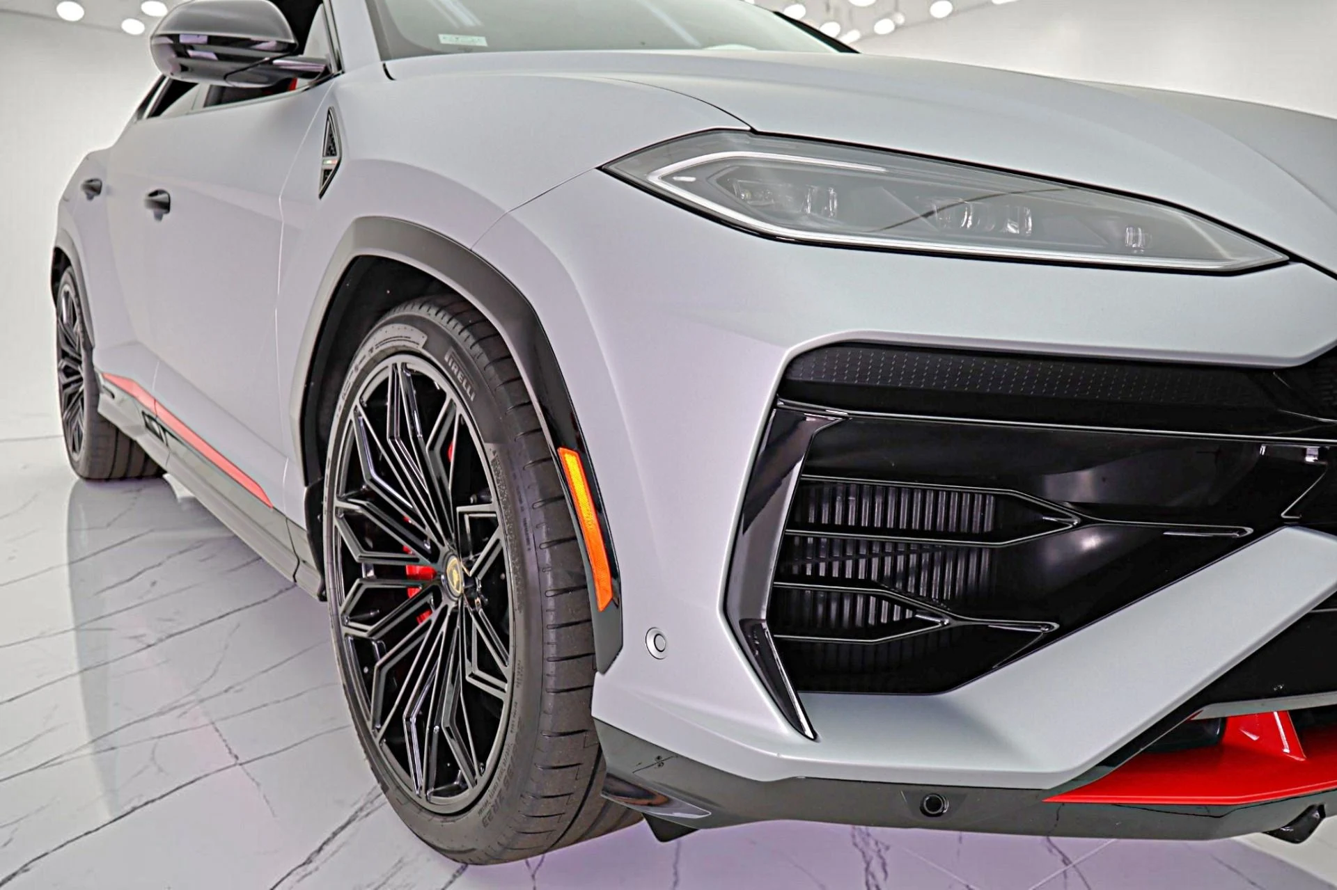 mph019_3936129858_Used_2025_Lamborghini_Urus_SELEASE_OPTIONS_AVAILABLE_36bbee4c4d