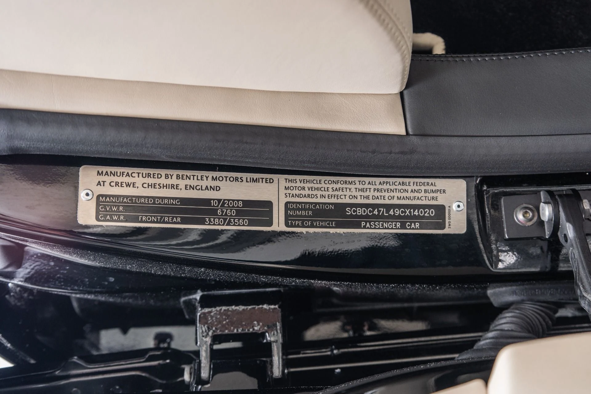 mph019_3942475200_Used_2009_Bentley_Azure_1776719869_f367fd1f17