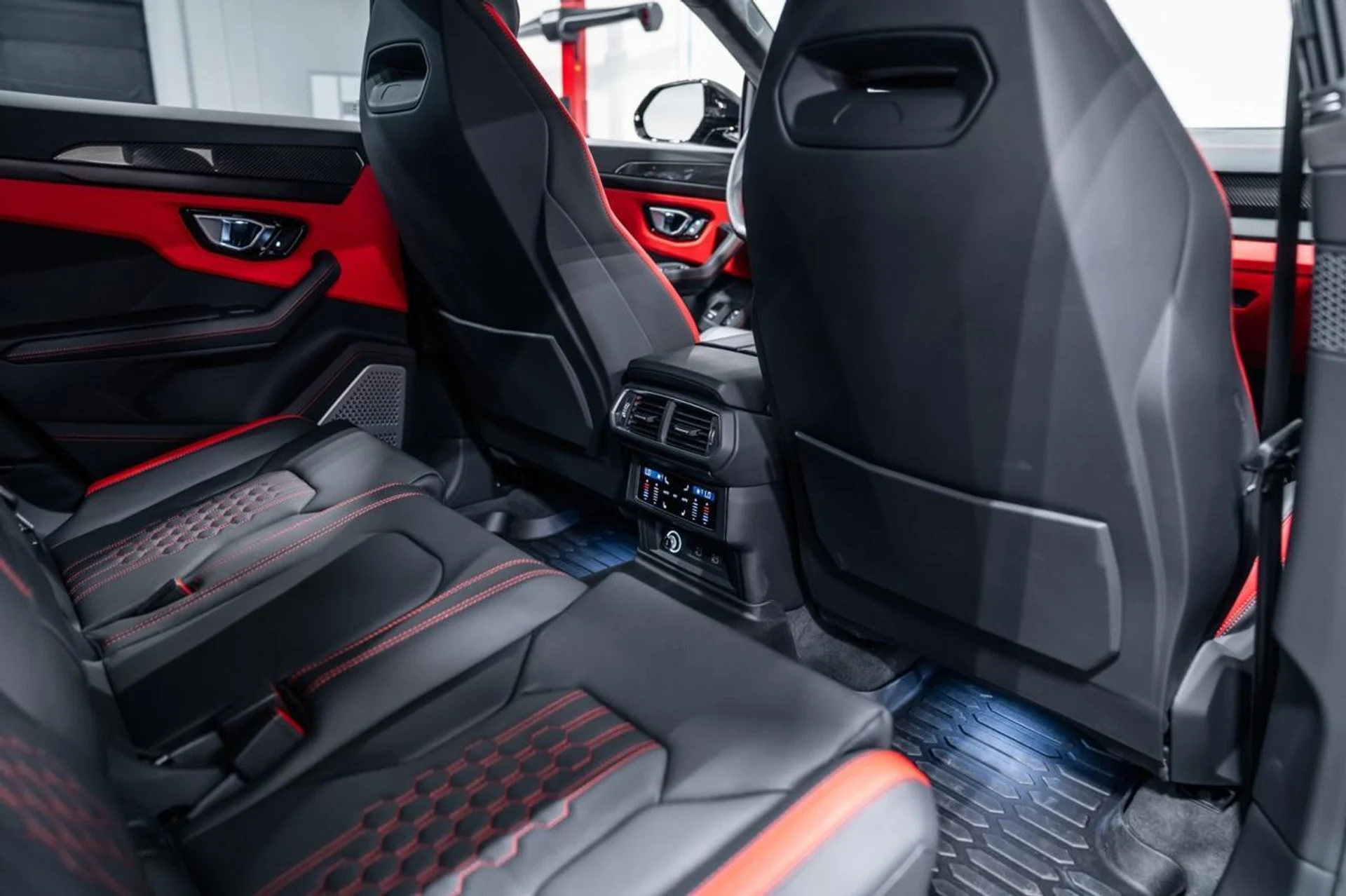 mph019_3953944792_a1e1cbfbe6f949baf5fba8a4823e5b5f_519e9afc1f