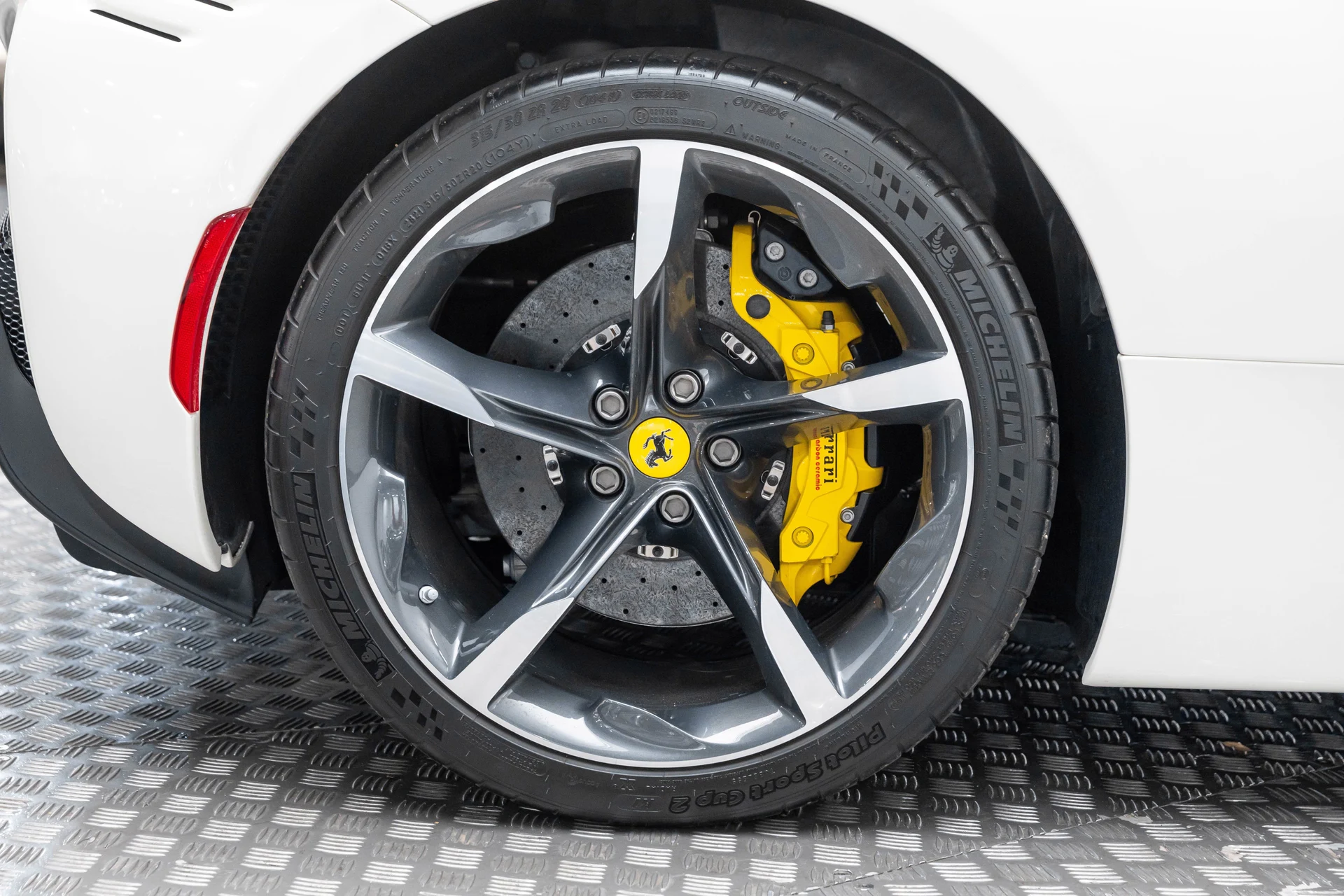 mph019_3958041611_c9fefe47f2cf477da343b52827623ccc_25c1fb6988