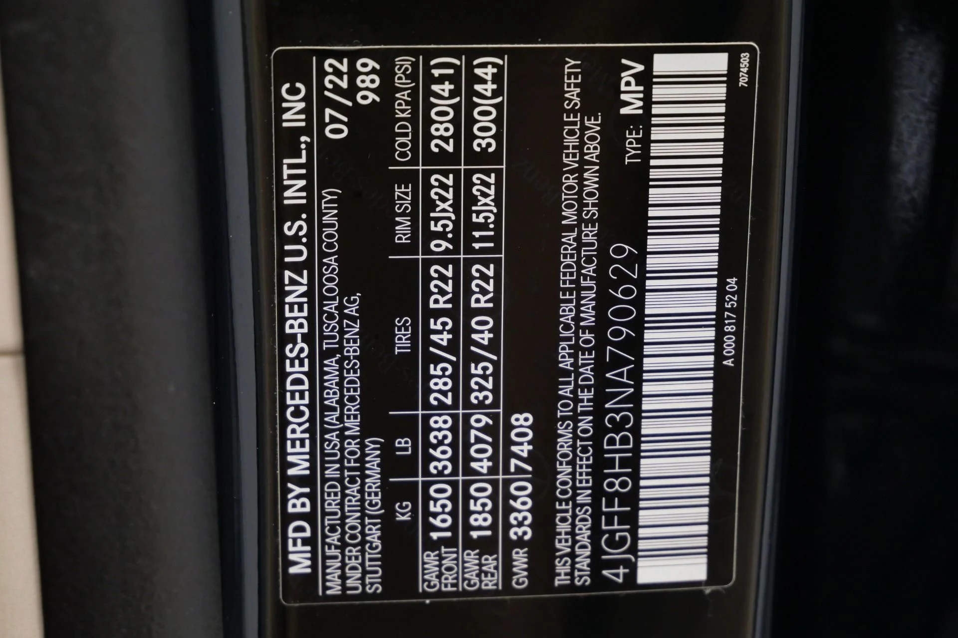 mph019_3971766368_Used_2022_Mercedes_Benz_Maybach_GLS_600_4_MATIC_Beautiful_Colors_Four_Seat_Configuration_Walnut_Trim_1776795080_e387c39d0f