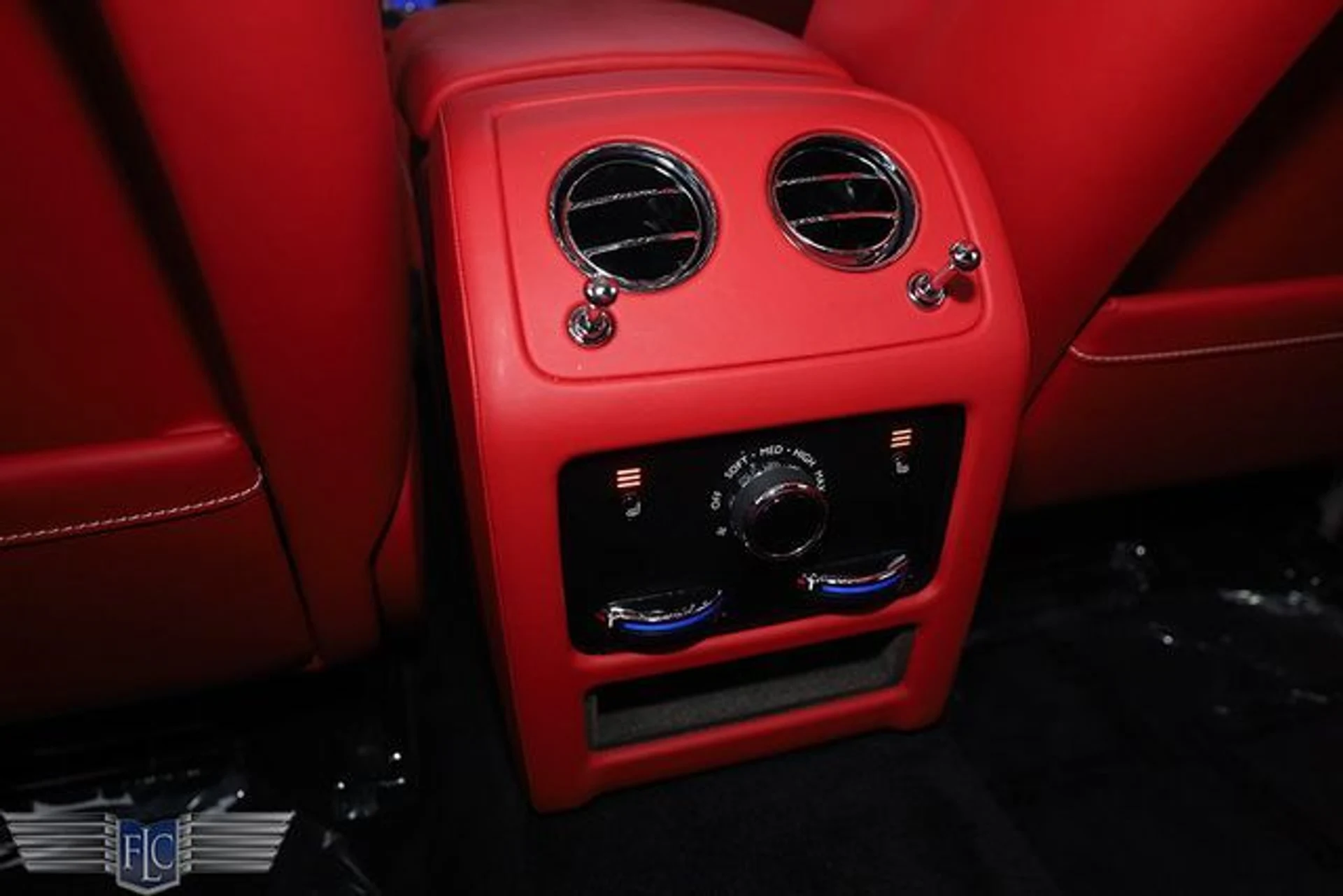 mph019_3977494136_used_2024_rolls_royce_ghost_sedan_6305_23068311_24_640_891e30da26