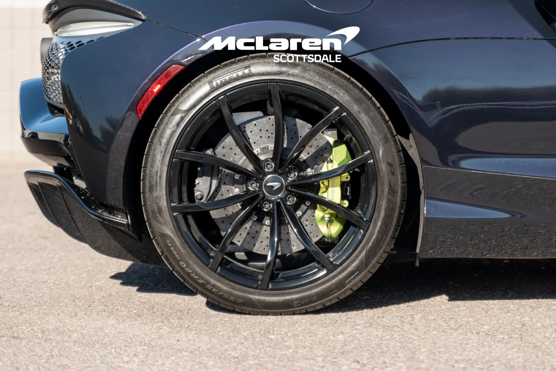 mph019_3981366574_Used_2023_MCLAREN_ARTURA_1762551394_24c6aa7113