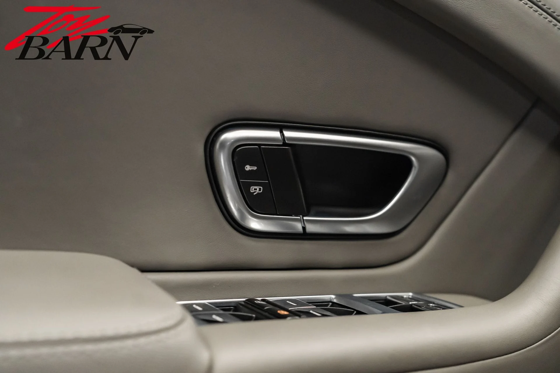 mph019_3981537748_40613f94cf361cd84a7fe7bad0cddd36x_d3b4cc9931