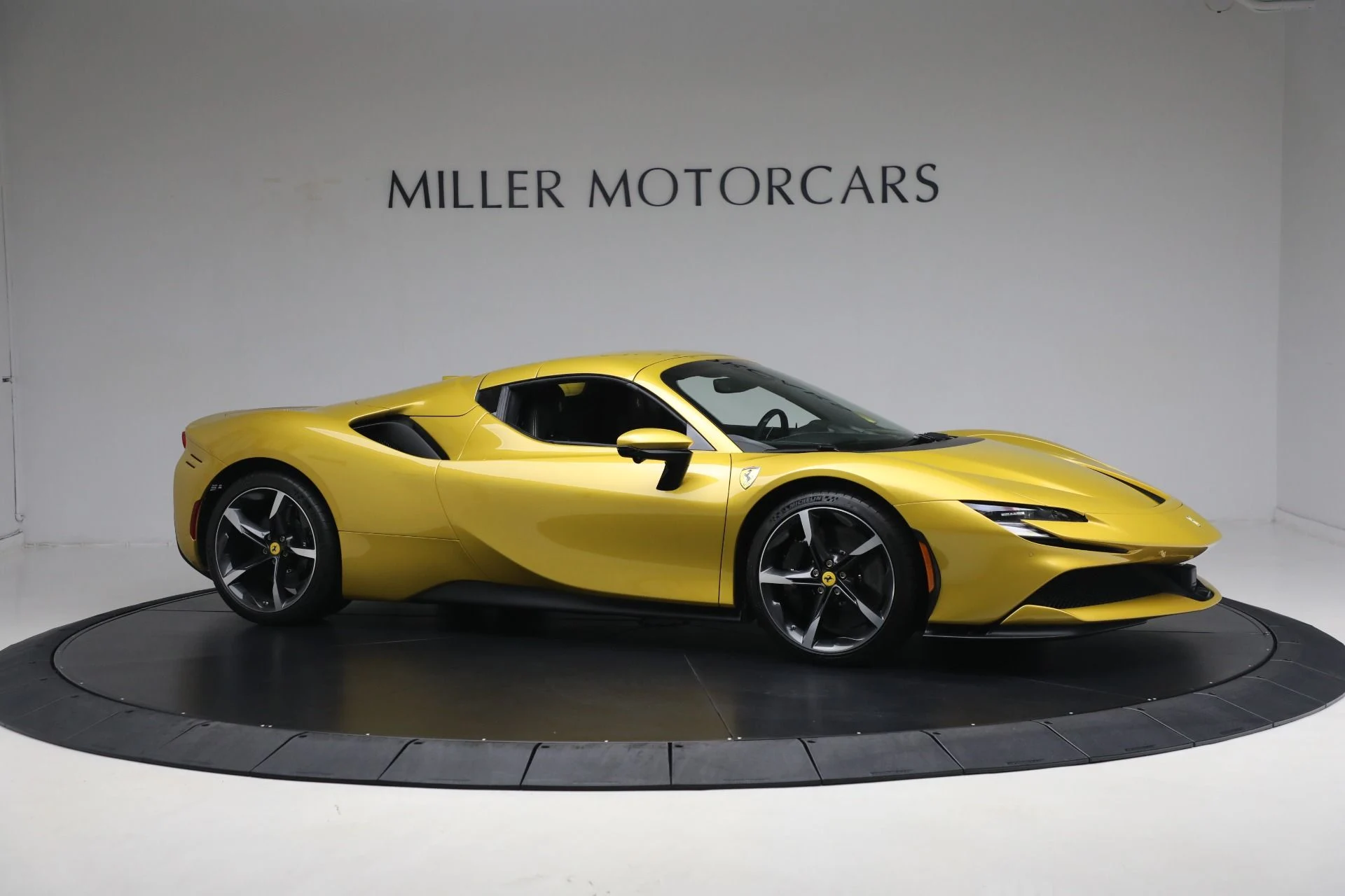 mph019_3981664221_Used_2024_Ferrari_SF_90_Spider_7810ac2059