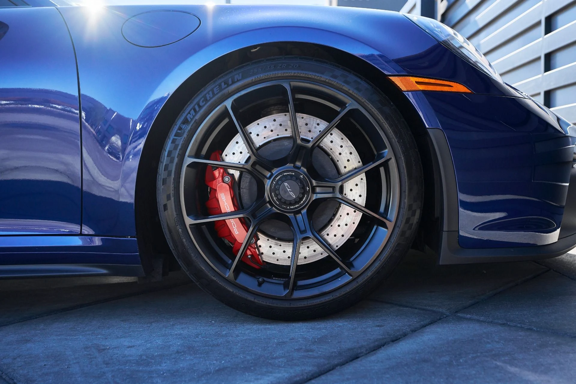 mph019_3982662895_Used_2022_Porsche_911_GT_3_1761959360_31d15e997f