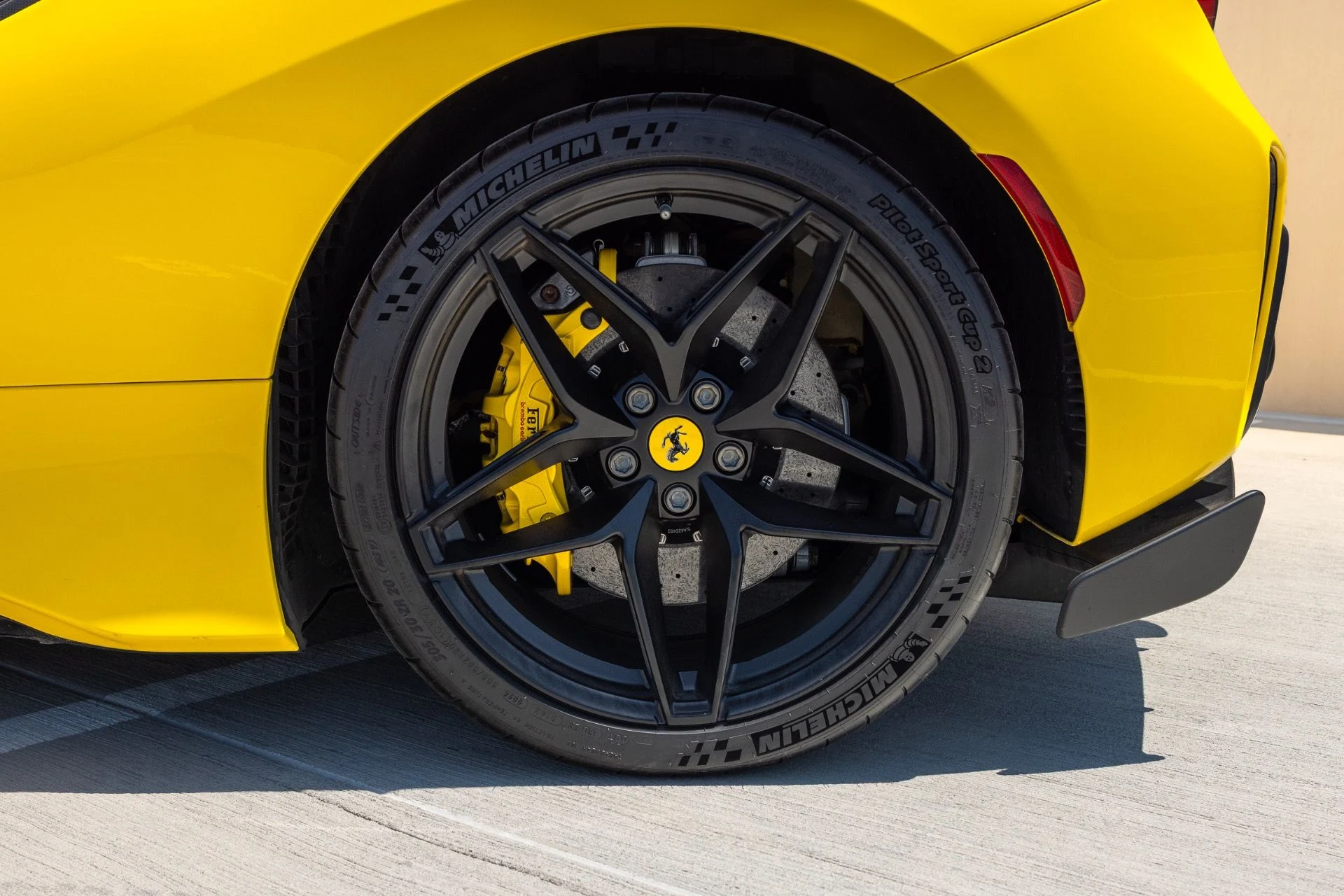 mph019_3993869575_Used_2020_Ferrari_488_Pista_Spider_1785218764_399b00a8ce
