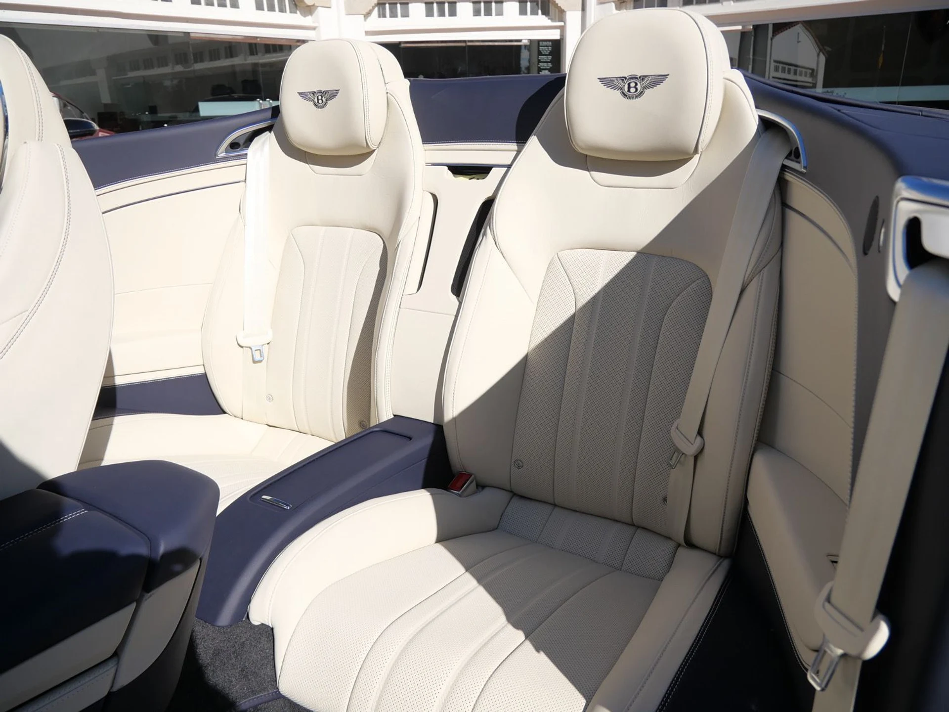 mph019_3996560615_a04479000a9437a2c637fdc19f080cd6x_97b15ebbf1