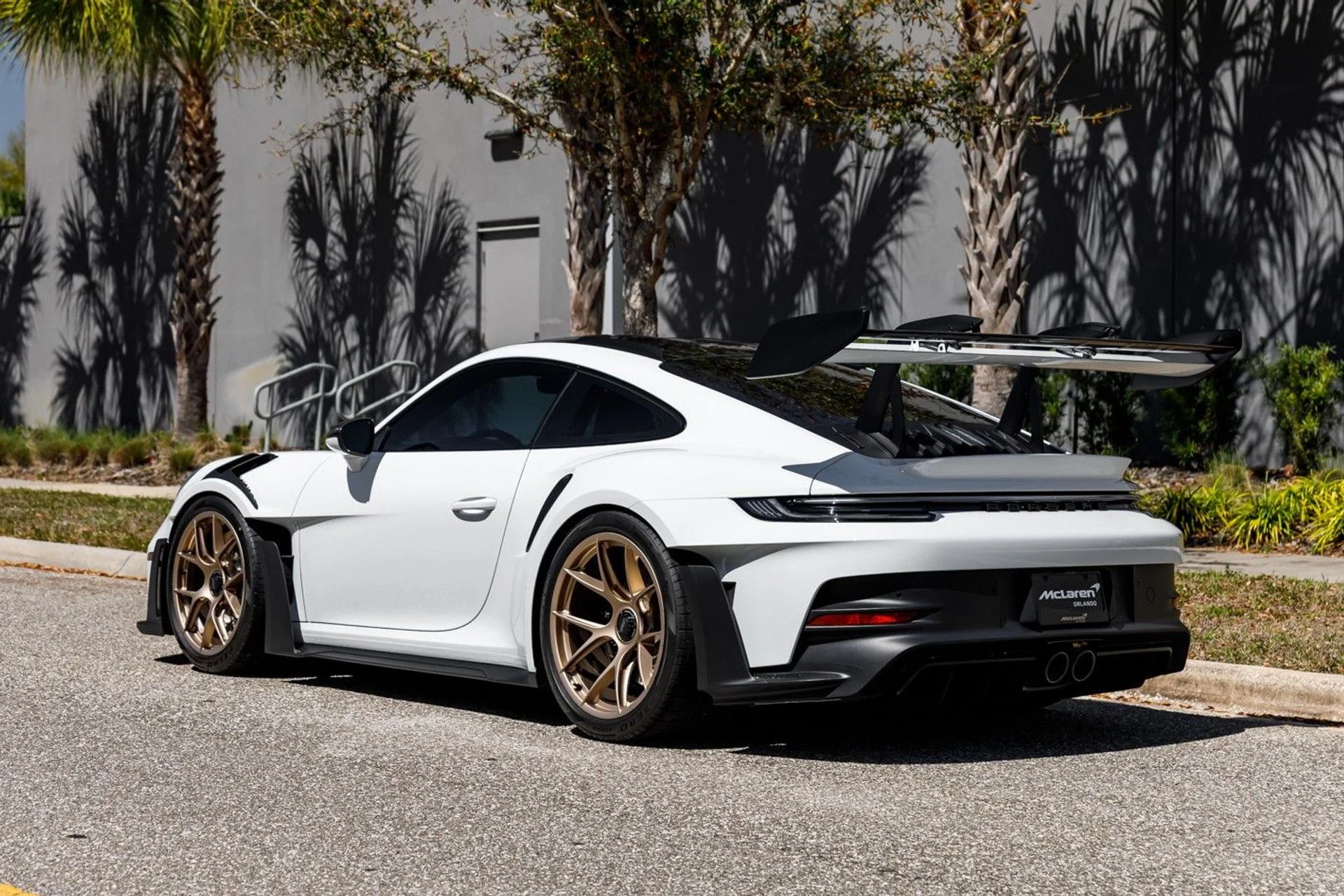 mph019_4000948235_645_p20_l_299bd79476