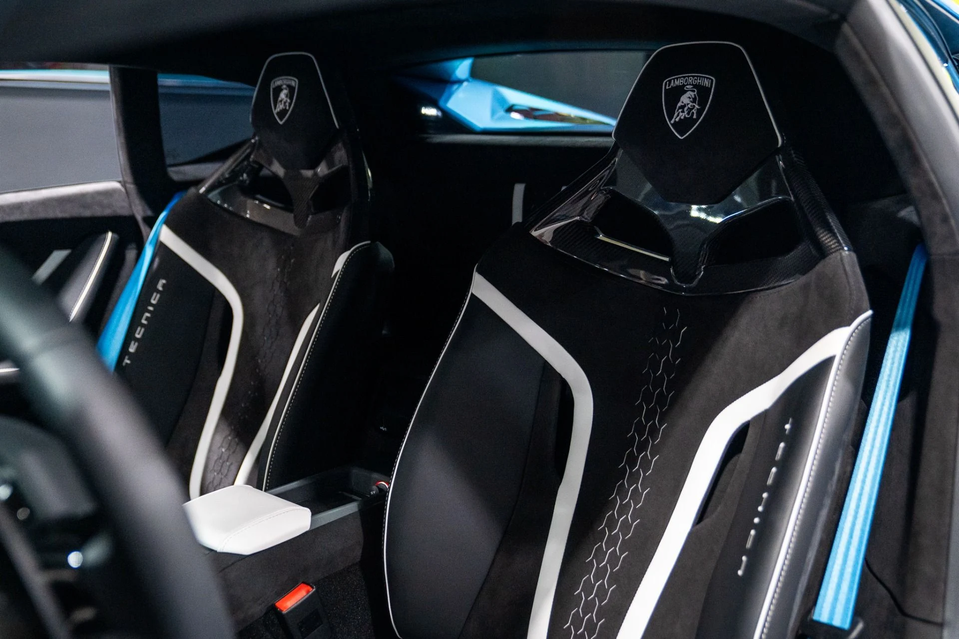 mph019_4004679756_Used_2023_Lamborghini_Huracan_Tecnica_Ad_Personam_Paint_Extended_Warranty_1770324385_4032c0bbfb