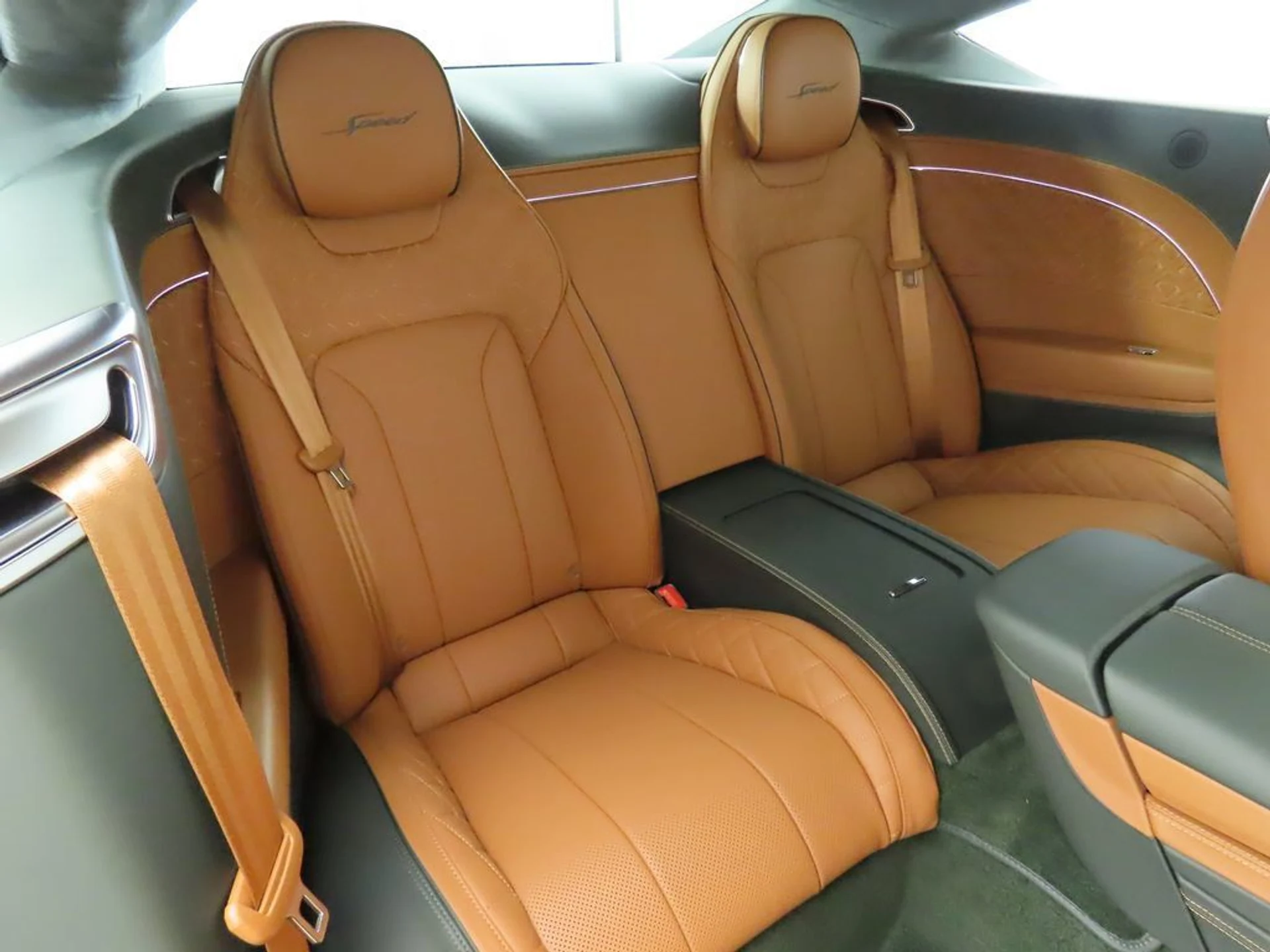 mph019_4006389613_used_2024_bentley_continental_gtspeedcoupe_8119_22512898_20_1024_be959b2e42