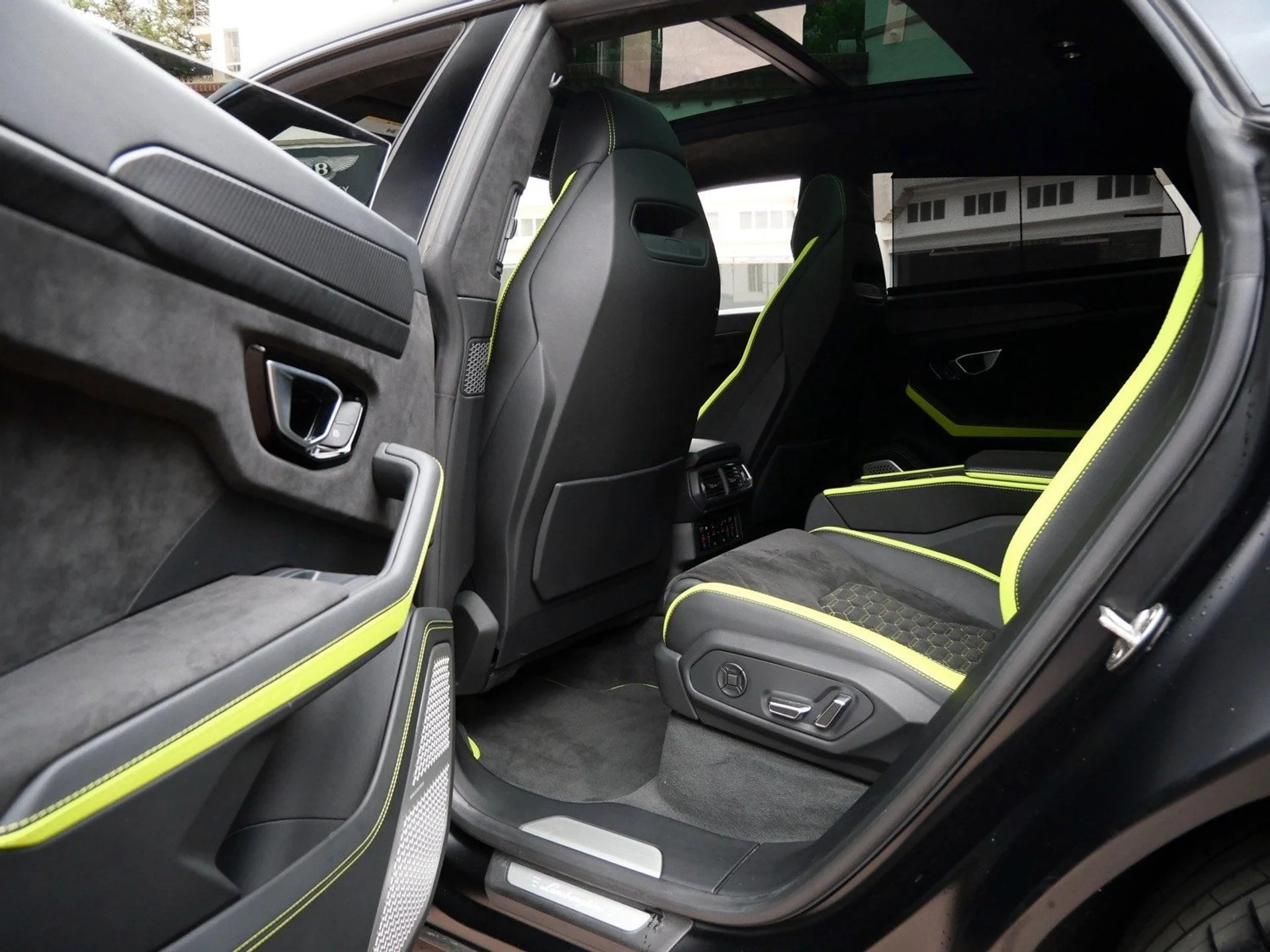 mph019_4007728228_016441fe47abdf36d4cd6353c17549bbx_7eab89e97a