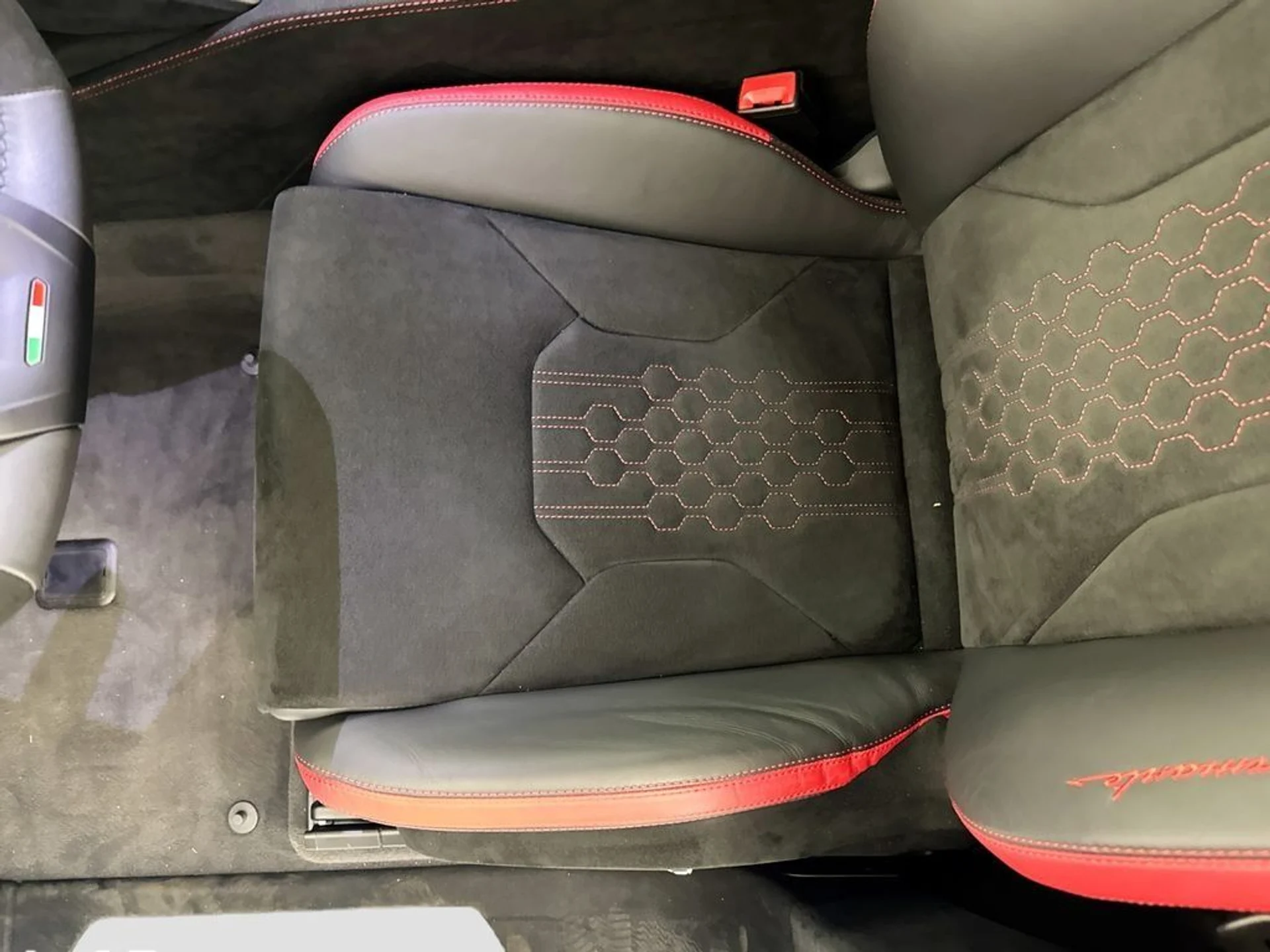 mph019_4010353265_f3e41525fad0120419854419fe29748e_48bb11d641