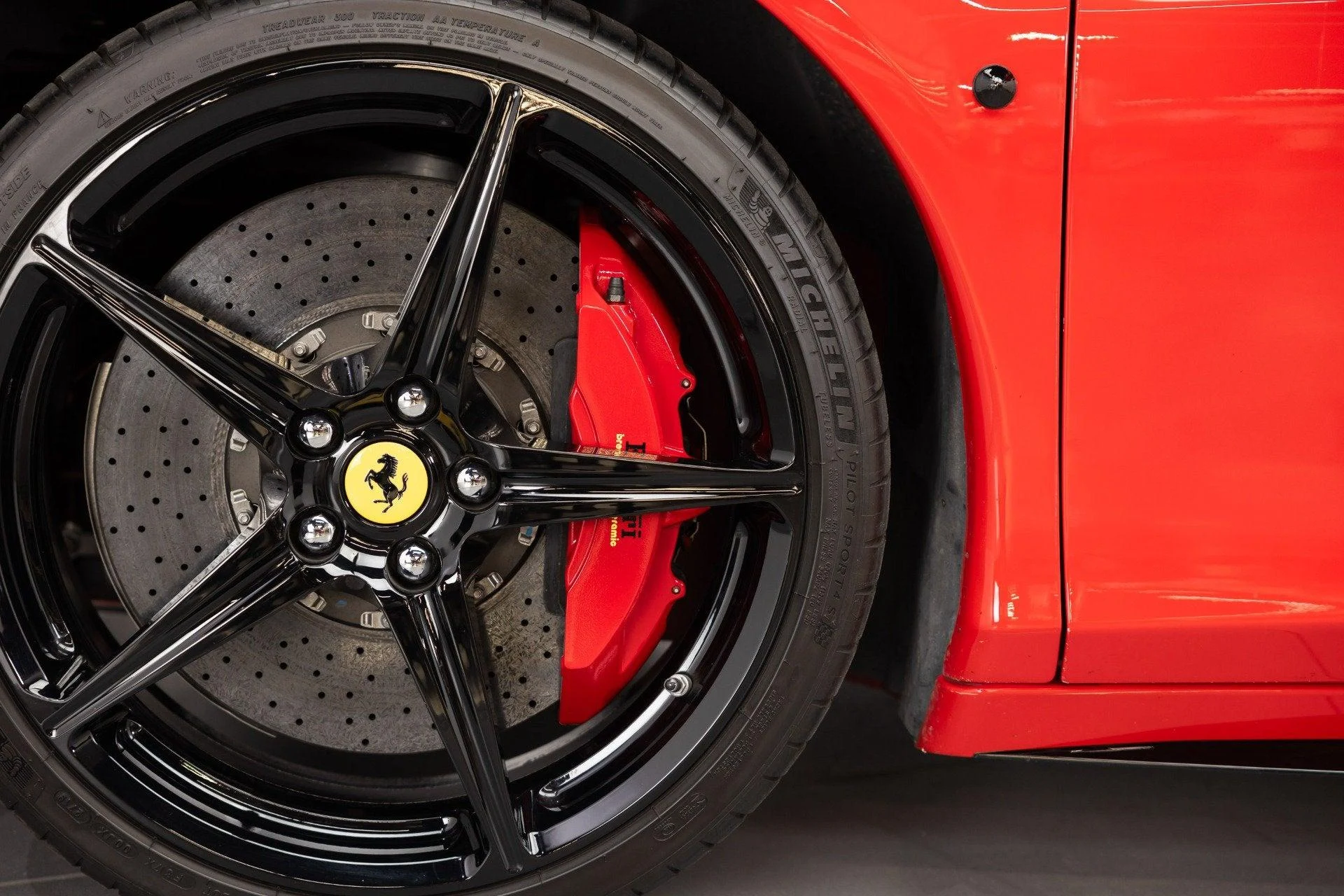 mph019_401141618_Used_2014_Ferrari_458_Spider_1791985643_4e20a04aa9
