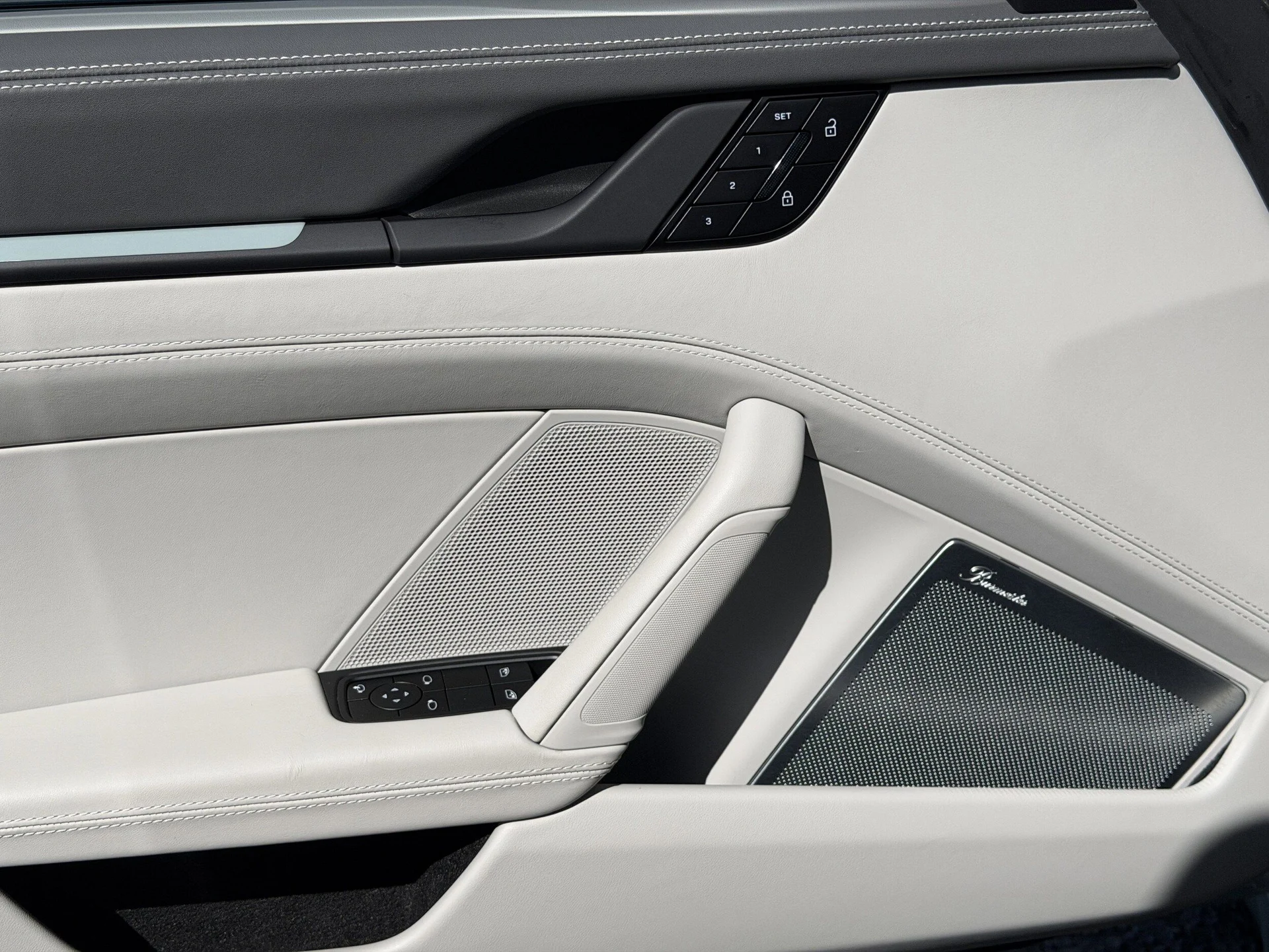 mph019_4018298972_ce2aef56d49aed77acad6cc4f8a6a397x_3ca9f06e1f