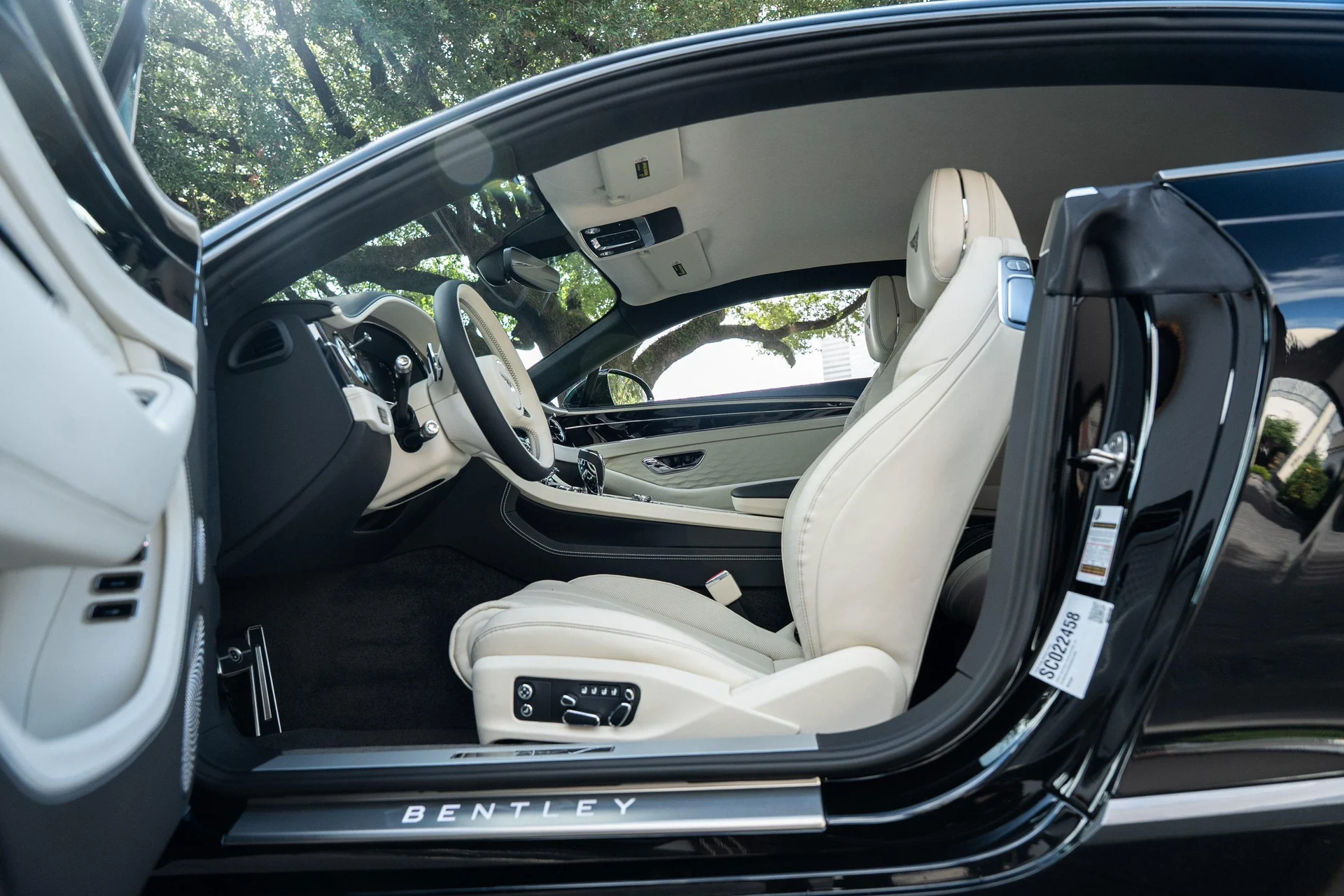 mph019_401881271_439893878_688857f1327455e0273381d5_e4a2640849