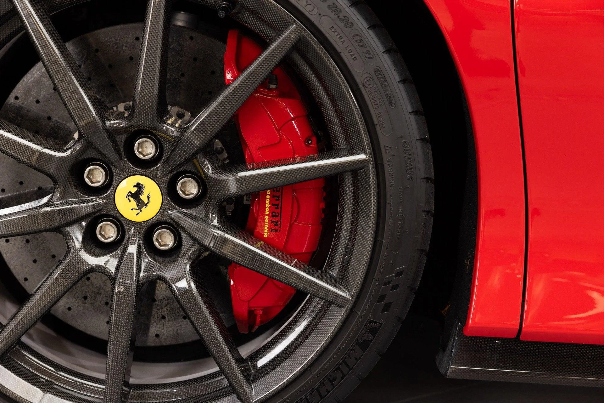 mph019_4027641079_Used_2022_Ferrari_SF_90_Spider_1788255956_232a5646da
