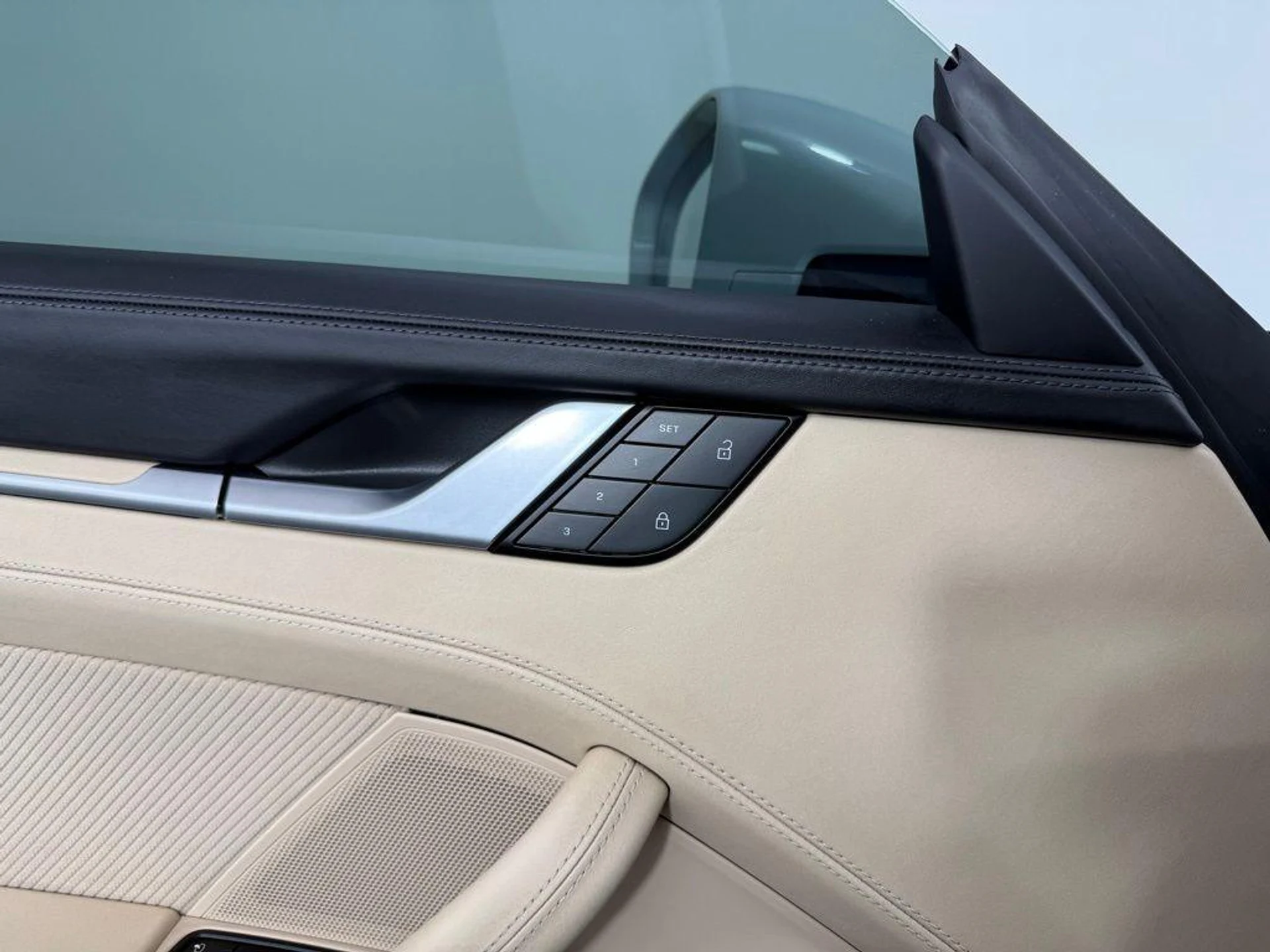 mph019_4029081911_VJ_Iyu_Ir9ge_O9_C8i_Gp_It_O_Tzu_H_Yu_M_ef1934800e