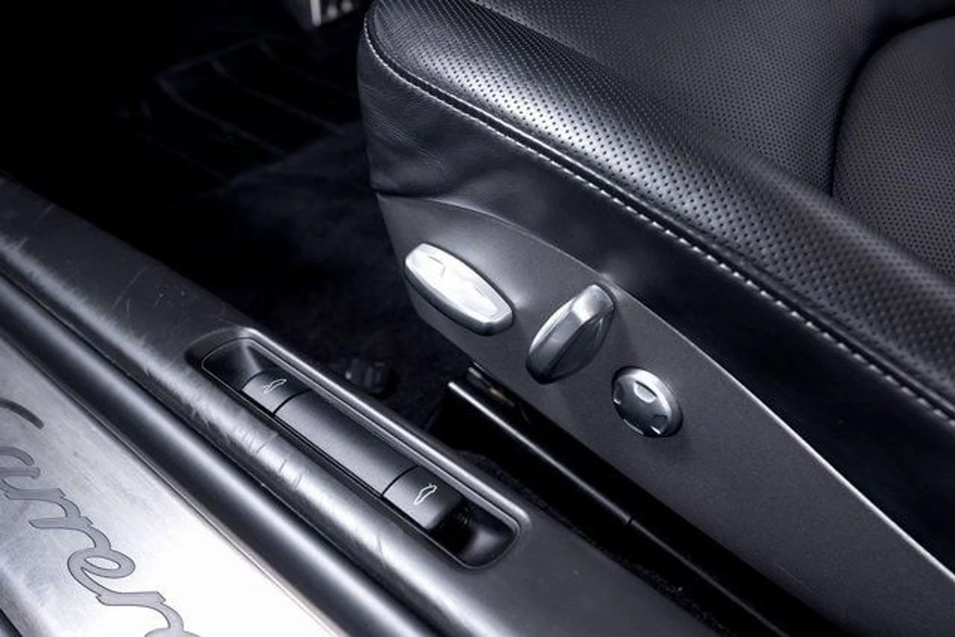 mph019_4035726391_ddf591224523dfa551140ad80b8b7509x_c98cf8c1c2