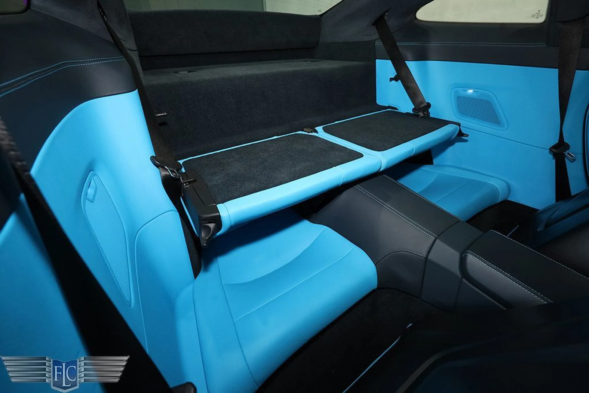 mph019_4041228627_used_2022_porsche_911_turboscoupe_9689_23016612_20_1024_235abf21cb