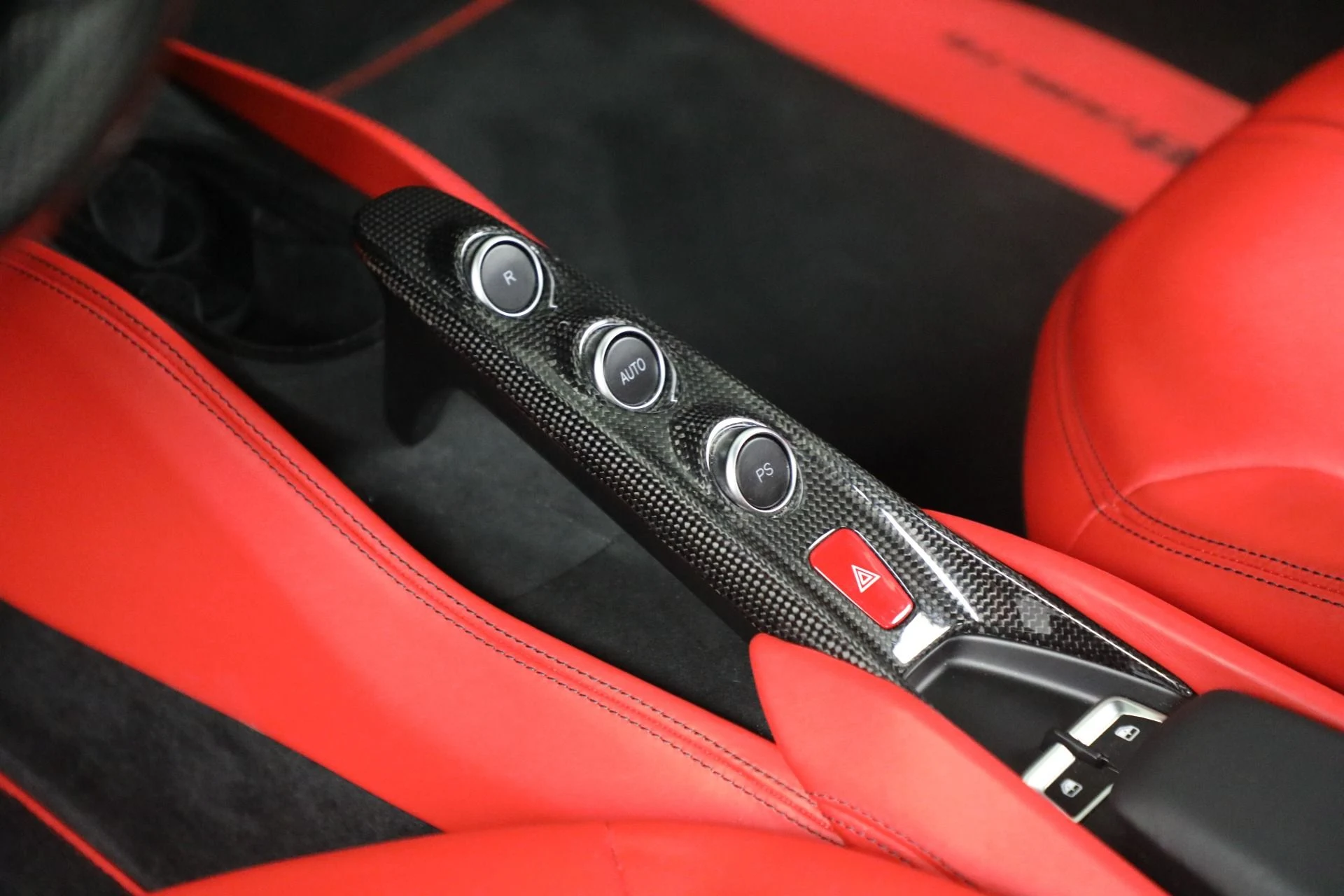 mph019_4046245168_Used_2020_Ferrari_F8_Tributo_1762209195_52d7db0acc