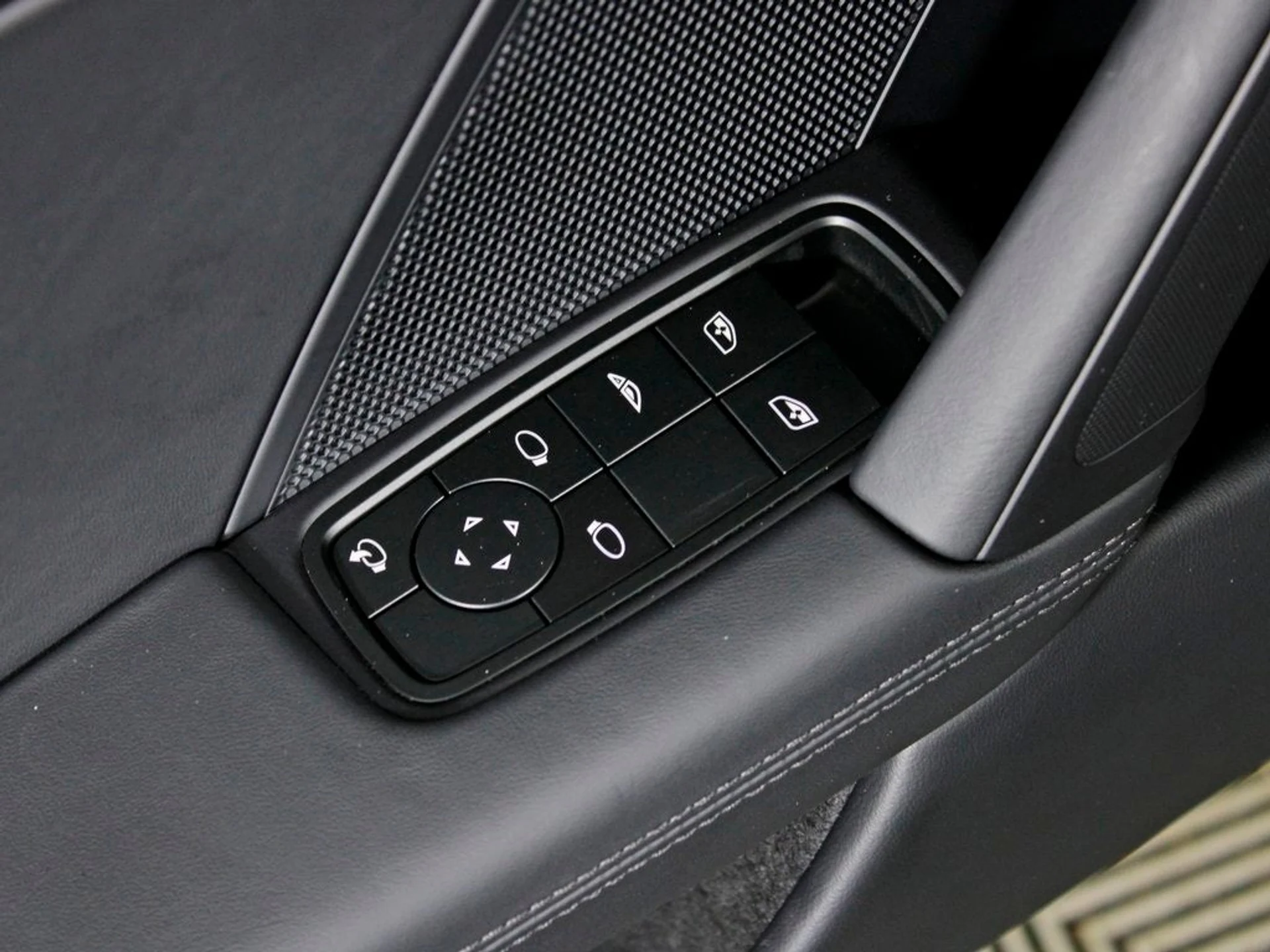 mph019_4049970396_20_8b9c43a2e2