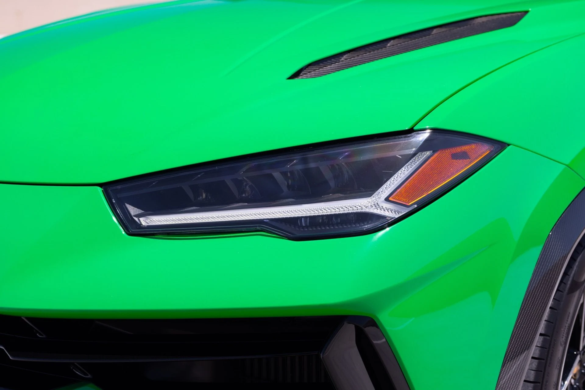 mph019_4054705786_Used_2023_Lamborghini_Urus_Performante_1780091172_e67be84f17