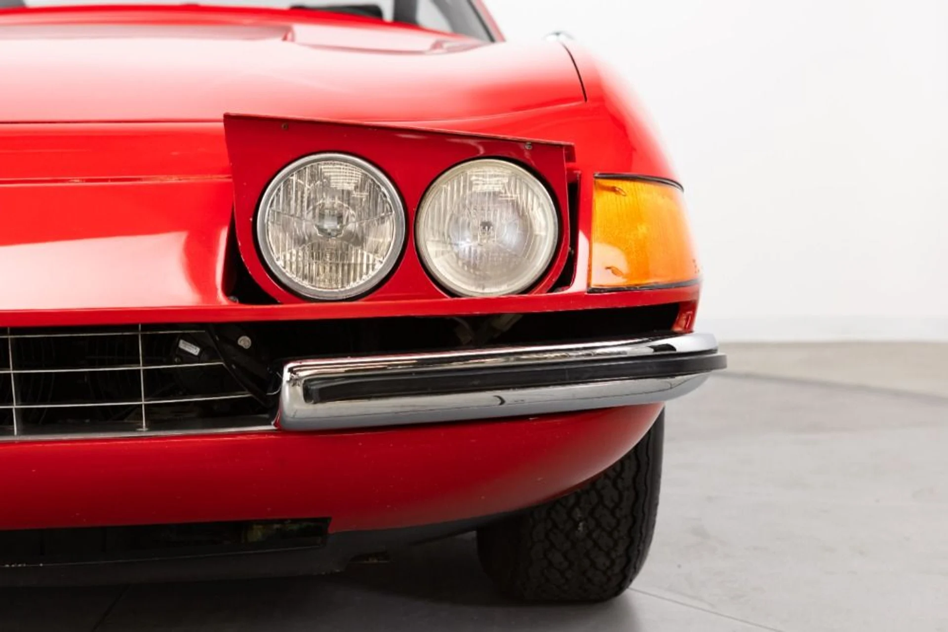 mph019_4059948127_Used_1971_Ferrari_365_GTB_4_c8fec2e092