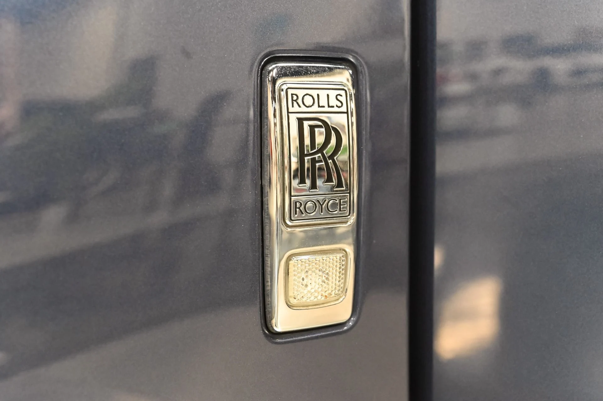 mph019_4060037979_Used_2021_Rolls_Royce_Ghost_Base_1788893132_b88364fd5f