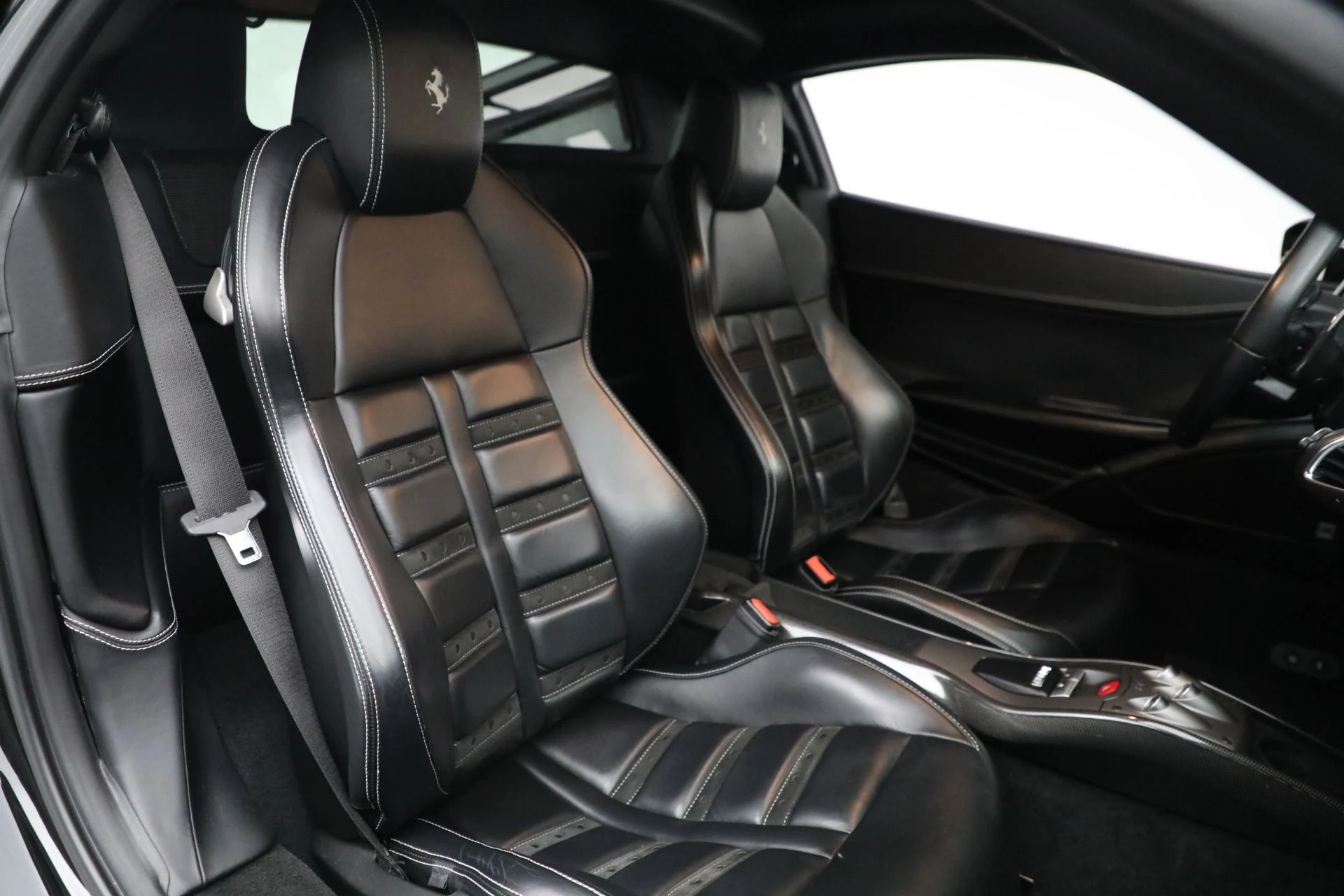 mph019_406705622_Used_2013_Ferrari_458_Italia_1774989075_3aa5343826