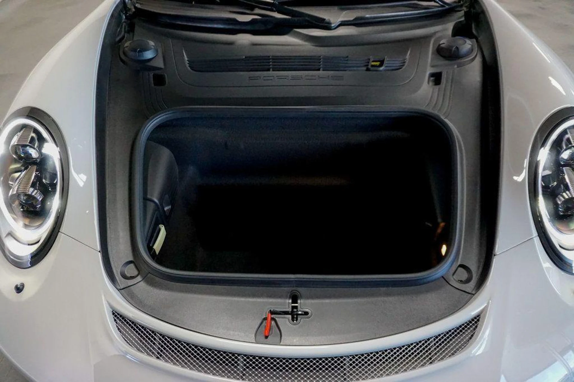 mph019_4068773240_j_Unt_L_Fv_Cy_JE_E_Tf_Zdd995_Fdx_Ou_U_7001092532