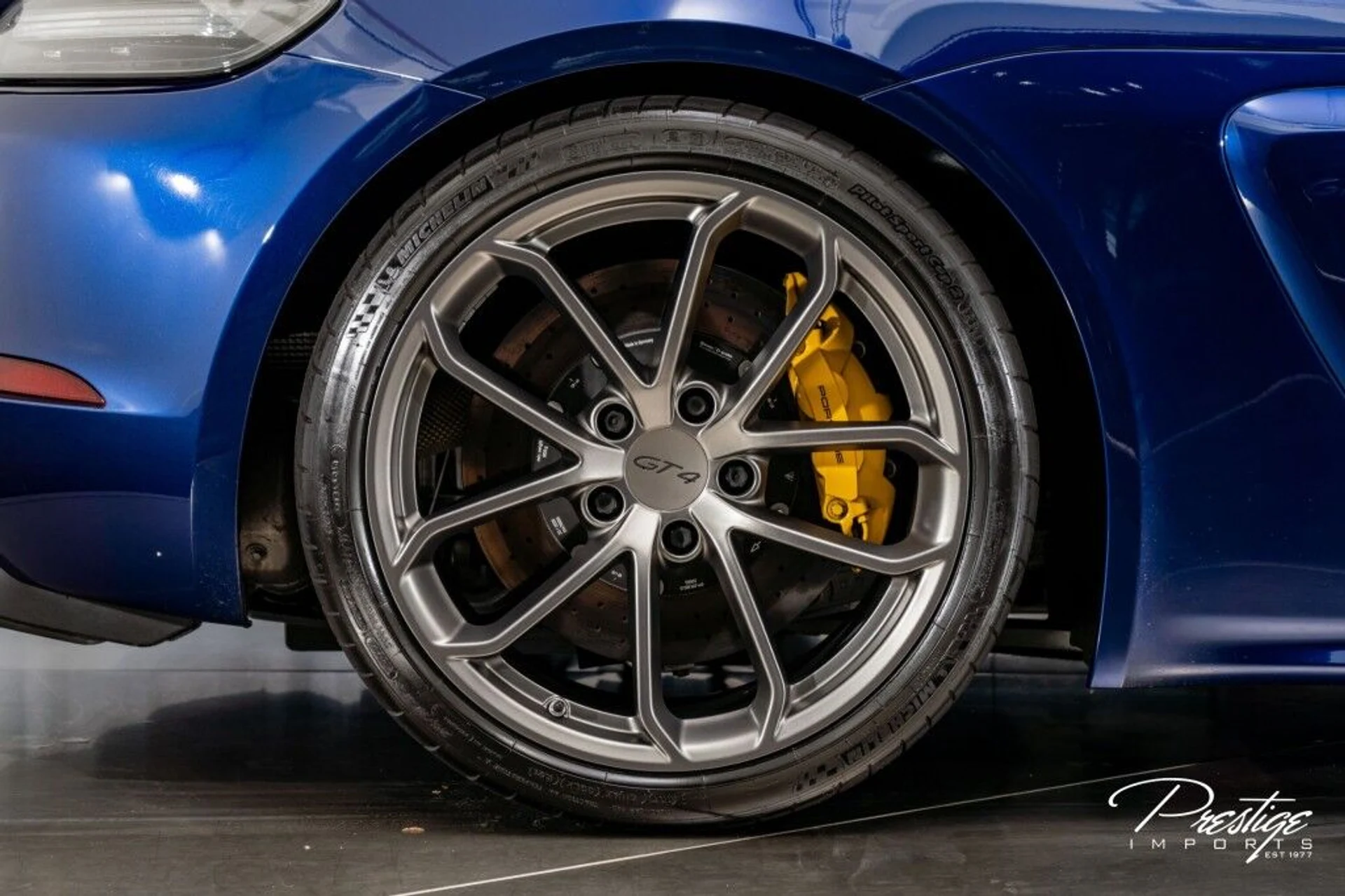 mph019_4070985769_10f92db27509b9fa4d2bb7d1b37a7a3d_e023d94b99