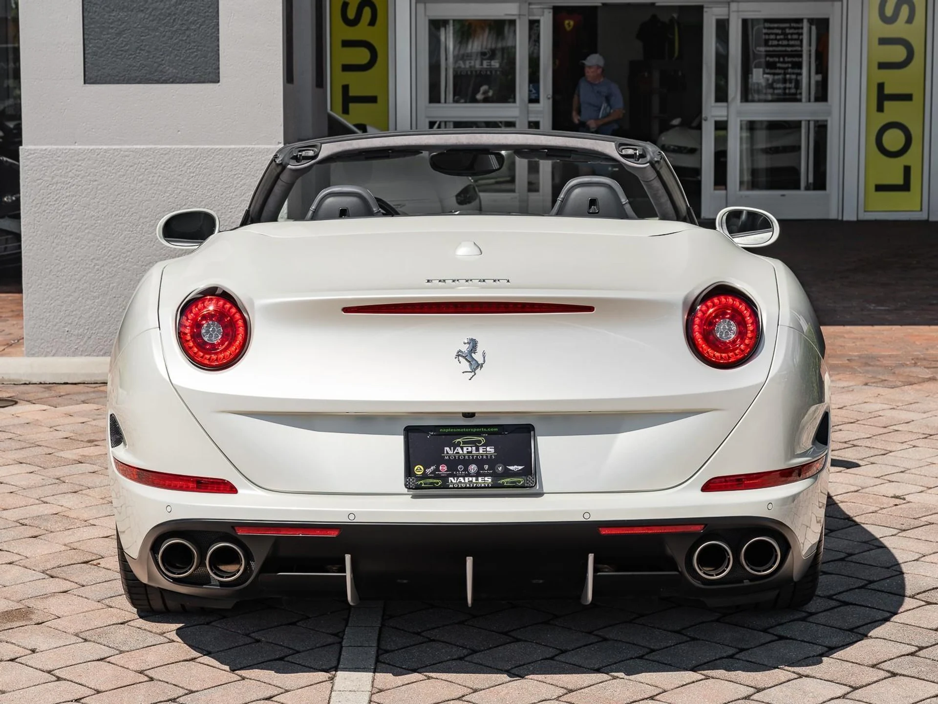 mph019_407586082_Used_2015_Ferrari_California_T_1758132647_ee5762c3cd