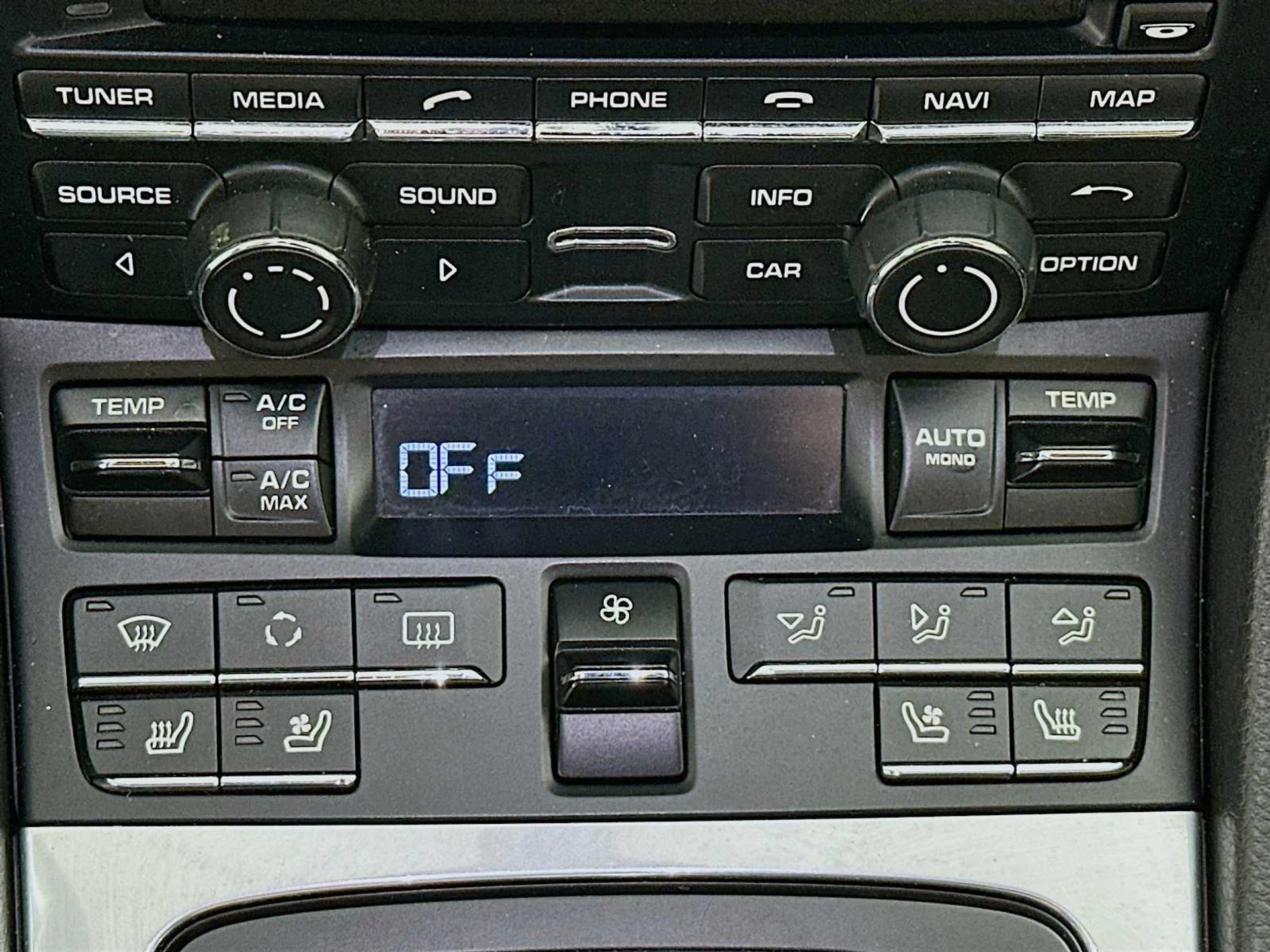 mph019_4080511187_cc25be28d62802cce797b8232c7bfd11_5ac1346bec