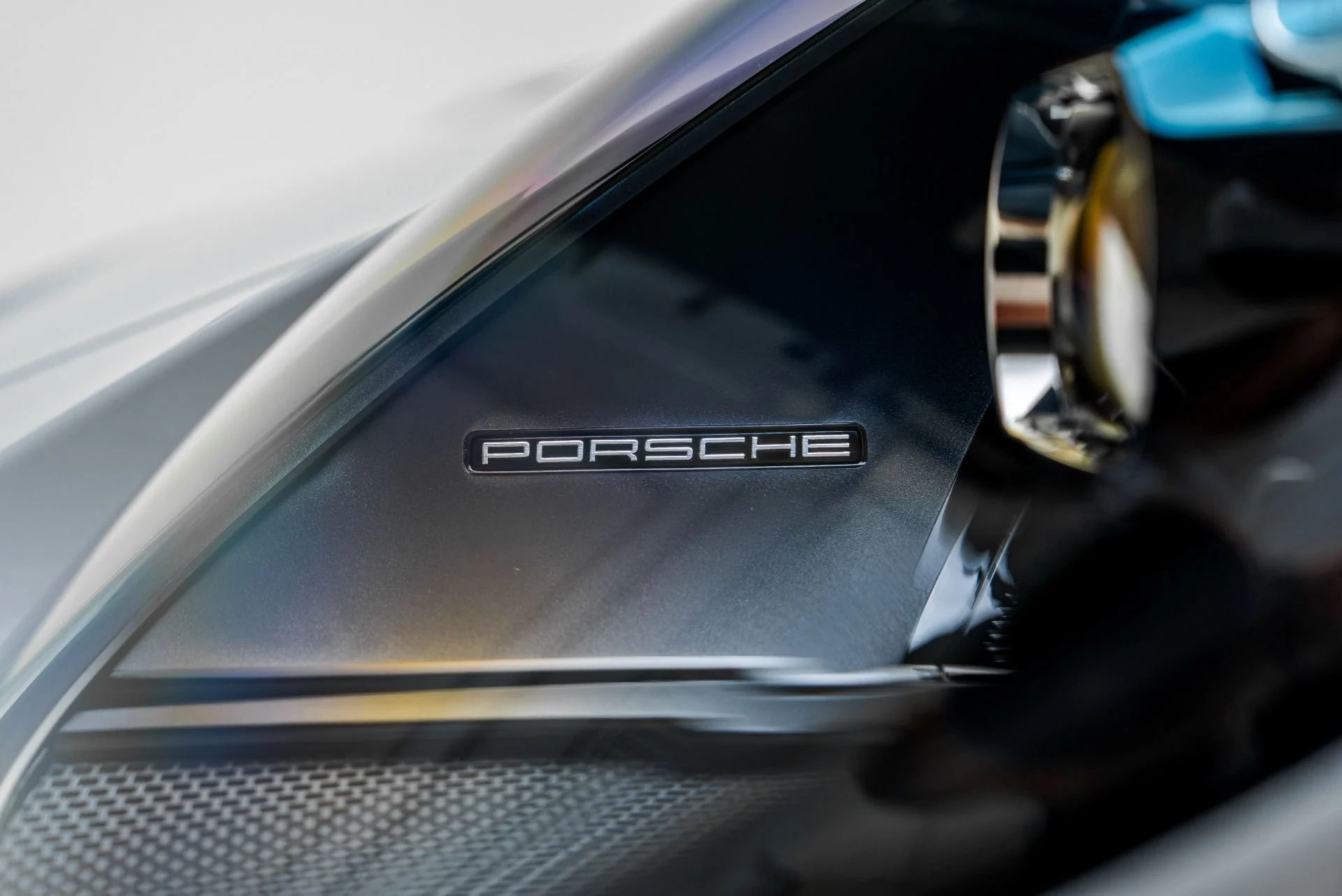 mph019_4083432545_Used_2023_Porsche_911_GT_3_Touring_1784230726_b83aee5978