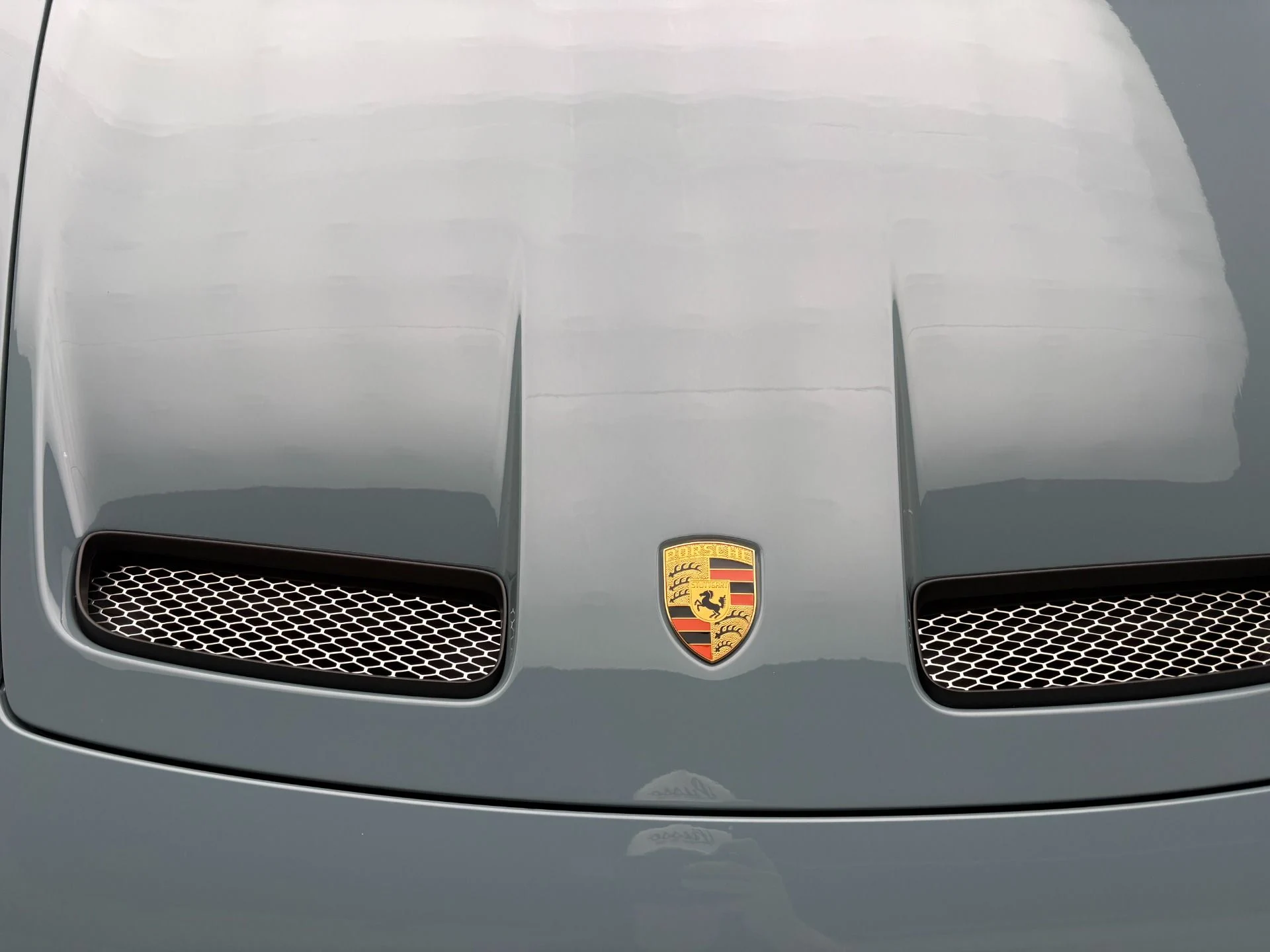 mph019_4083790463_Used_2024_Porsche_911_ST_1777657007_19f599410b