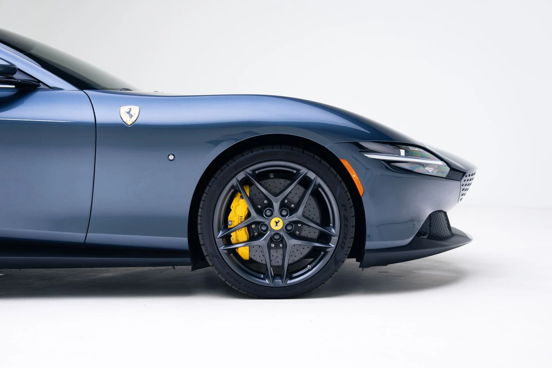 mph019_4089540611_Used_2025_Ferrari_Roma_Spider_1767891799_433ac969bc