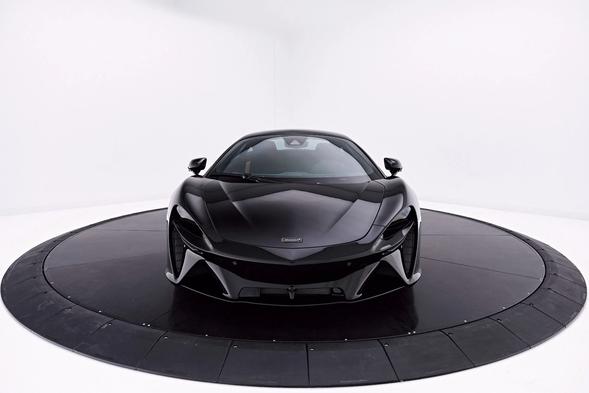 mph019_4089599189_Used_2026_Mc_Laren_Artura_Vision_1777507452_61b9947c66