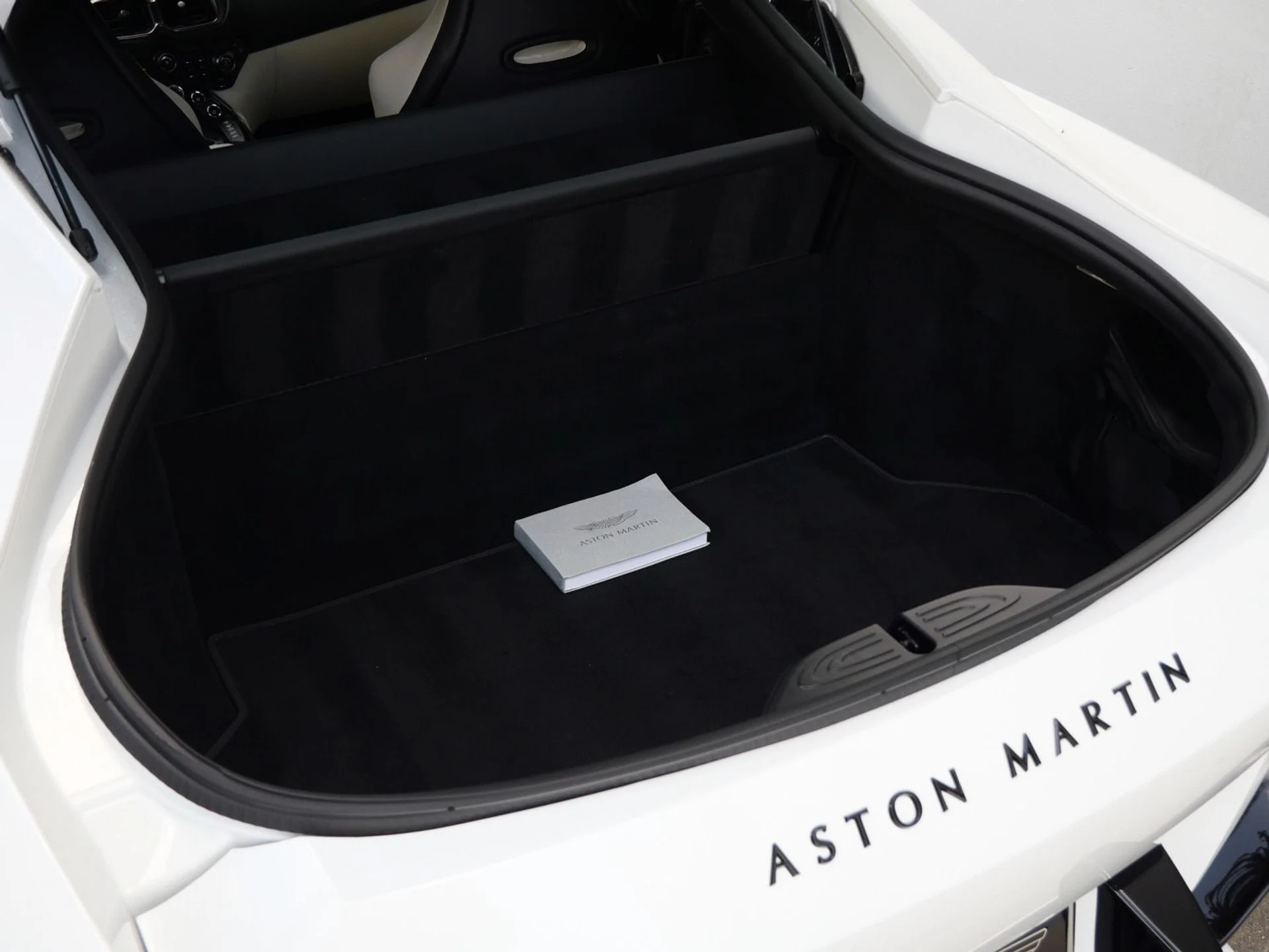 mph019_4091872360_885663af41635577e457545753bd5c01x_3ebc7eb786