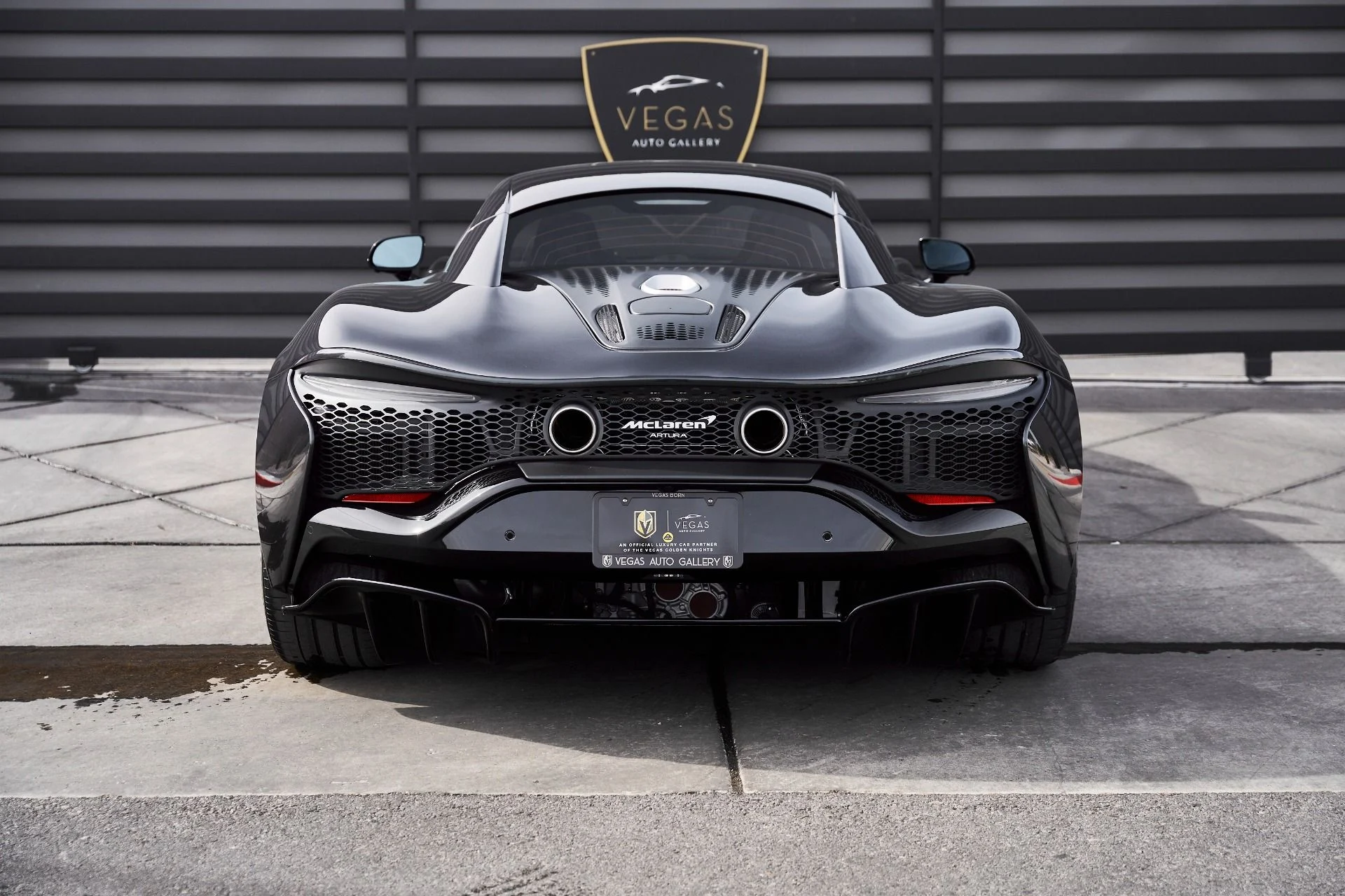 mph019_4098155451_Used_2023_Mc_Laren_Artura_1770833706_e8bd162ef9