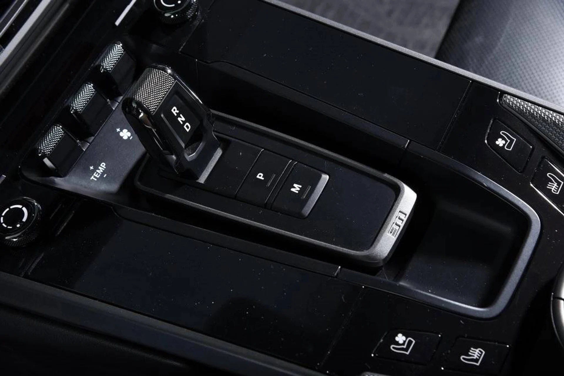 mph019_4104167746_4d64a84641a01fca9b847ceb2104e954x_9530acfc3a