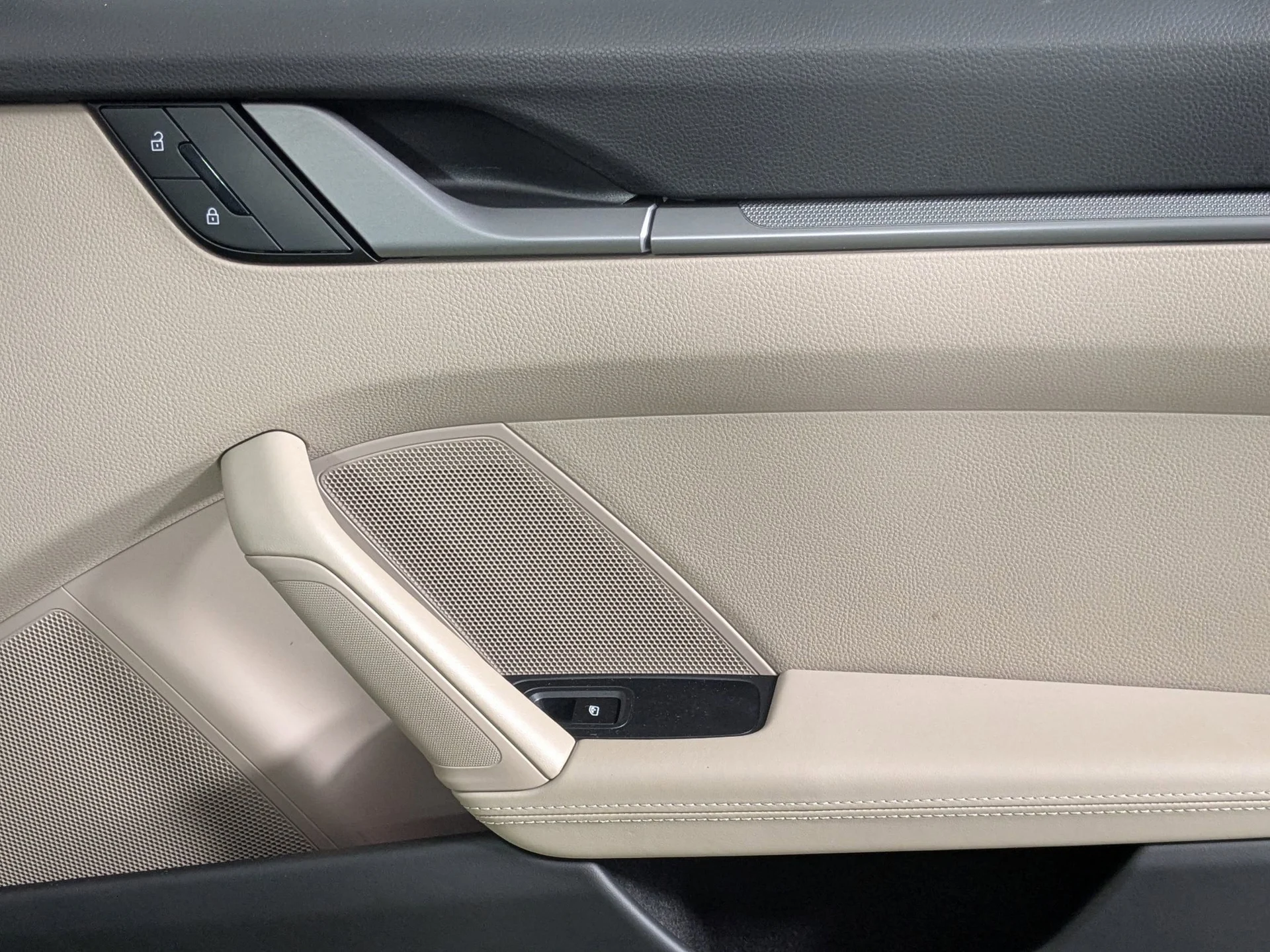 mph019_4104397279_b47c297346ed5e91131585df8bd1da98x_116106457f