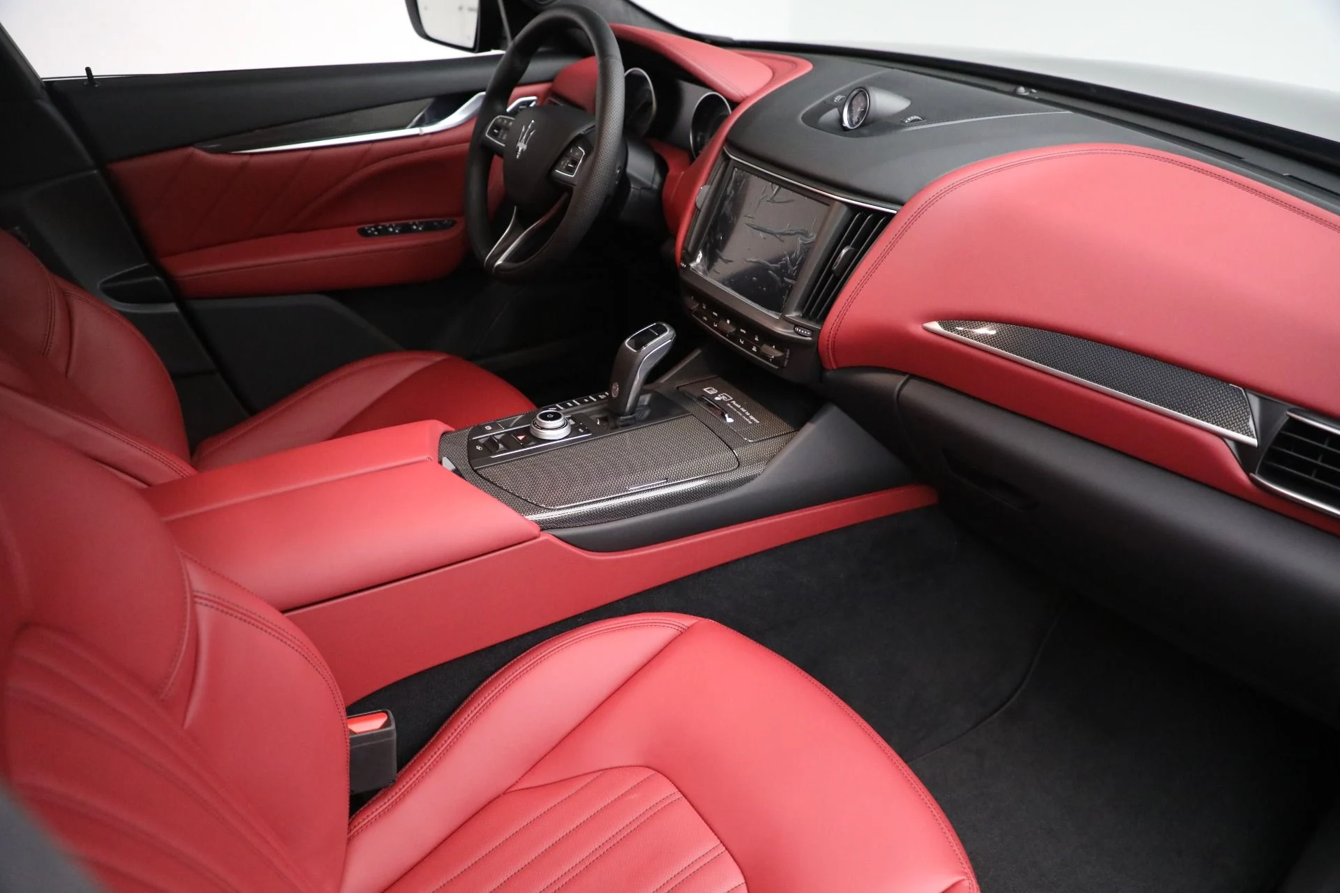 mph019_411917295_Used_2022_Maserati_Levante_GT_35b6730788