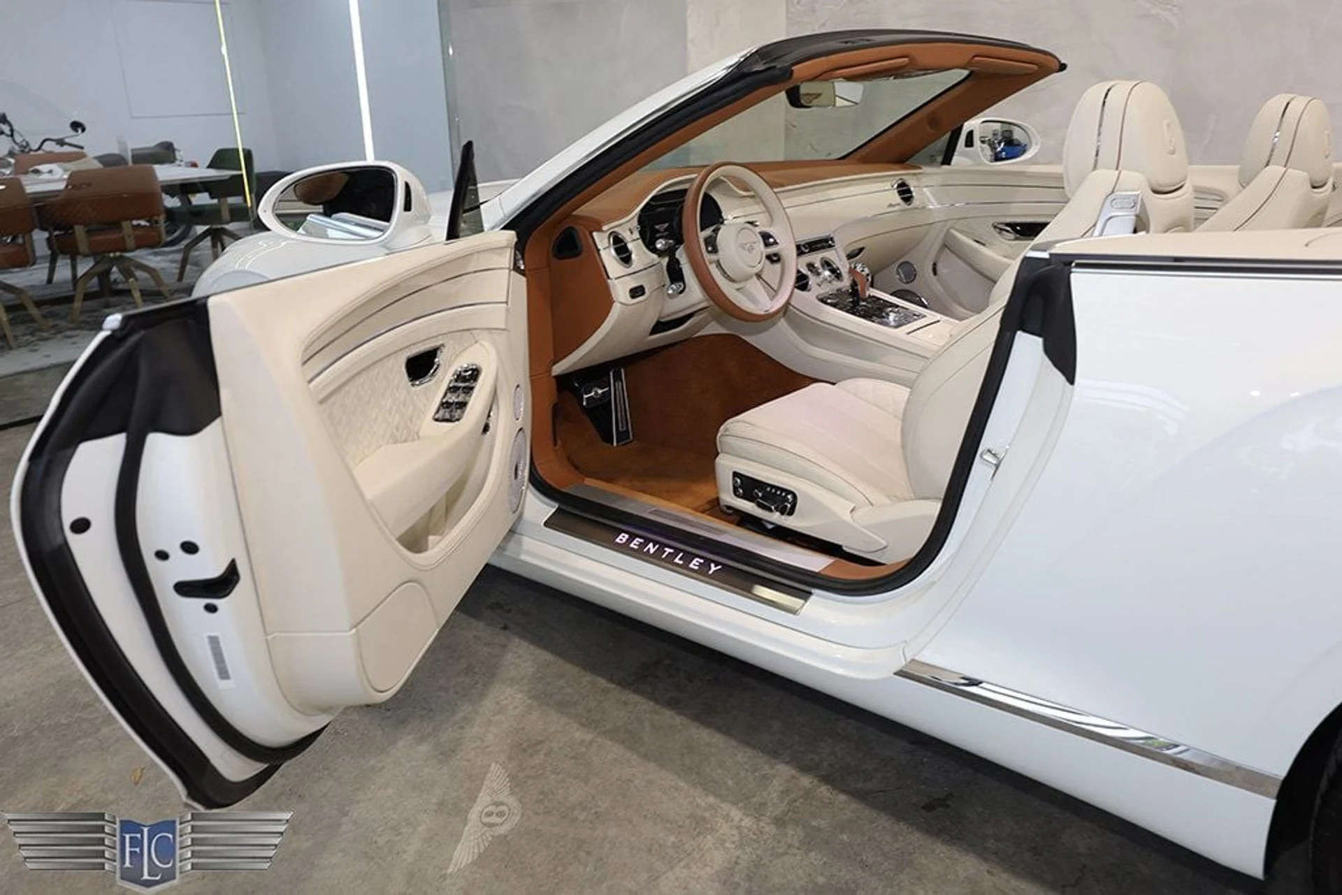 mph019_4120521128_used_2023_bentley_continental_gtazureconvertible_9689_22727335_20_1024_52bbe5a04d