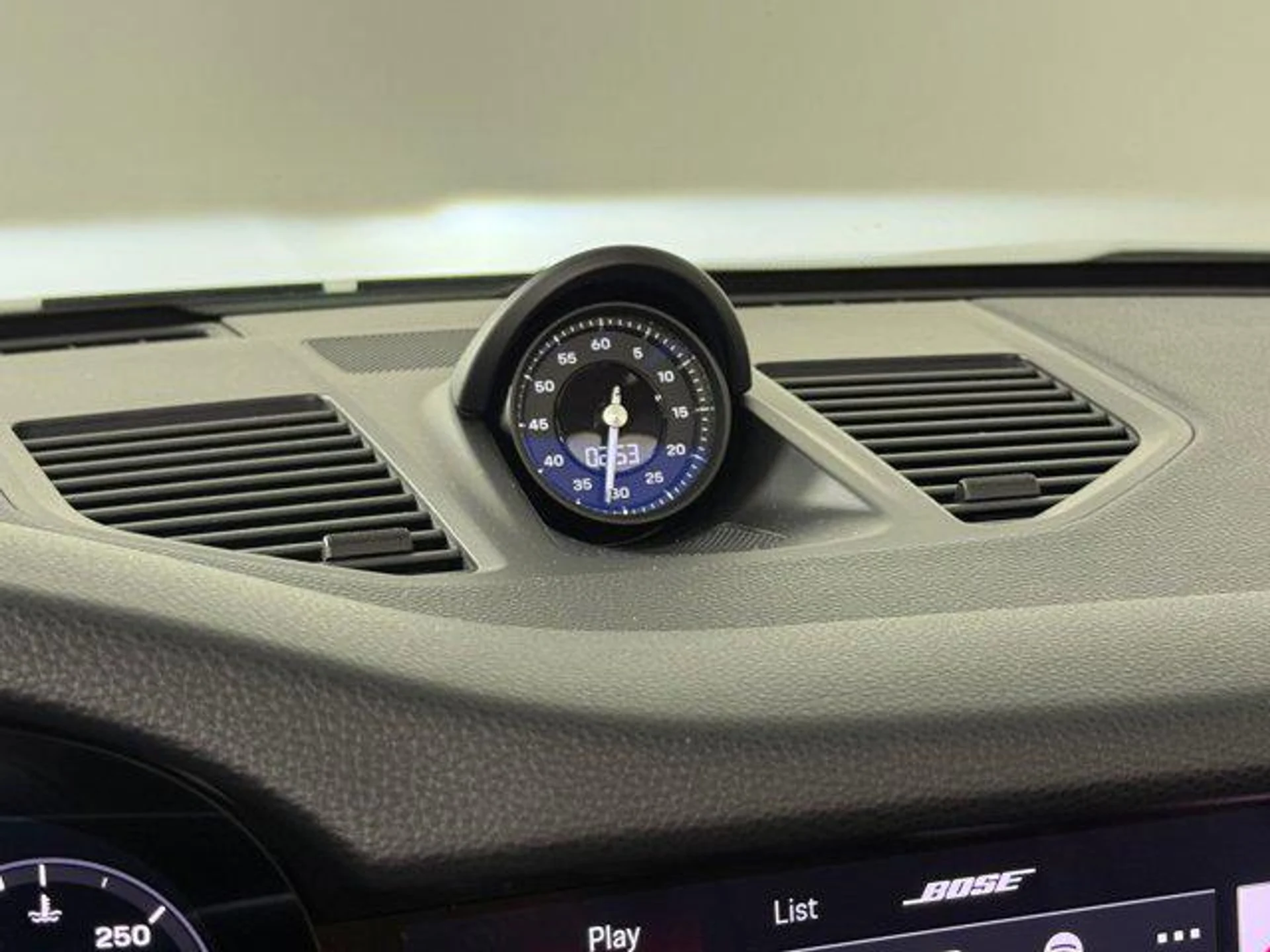 mph019_4120811618_yvx_X_Da_Hz3p_Uju_Fj2_C6u7_Ka5_EQ_5b6dfb5cd9