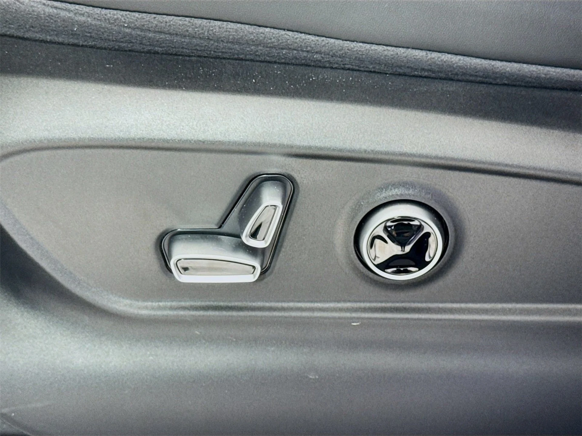 mph019_4123533591_f7653590d1699c1253ffb4f9cf28d202x_2416b1d2a6