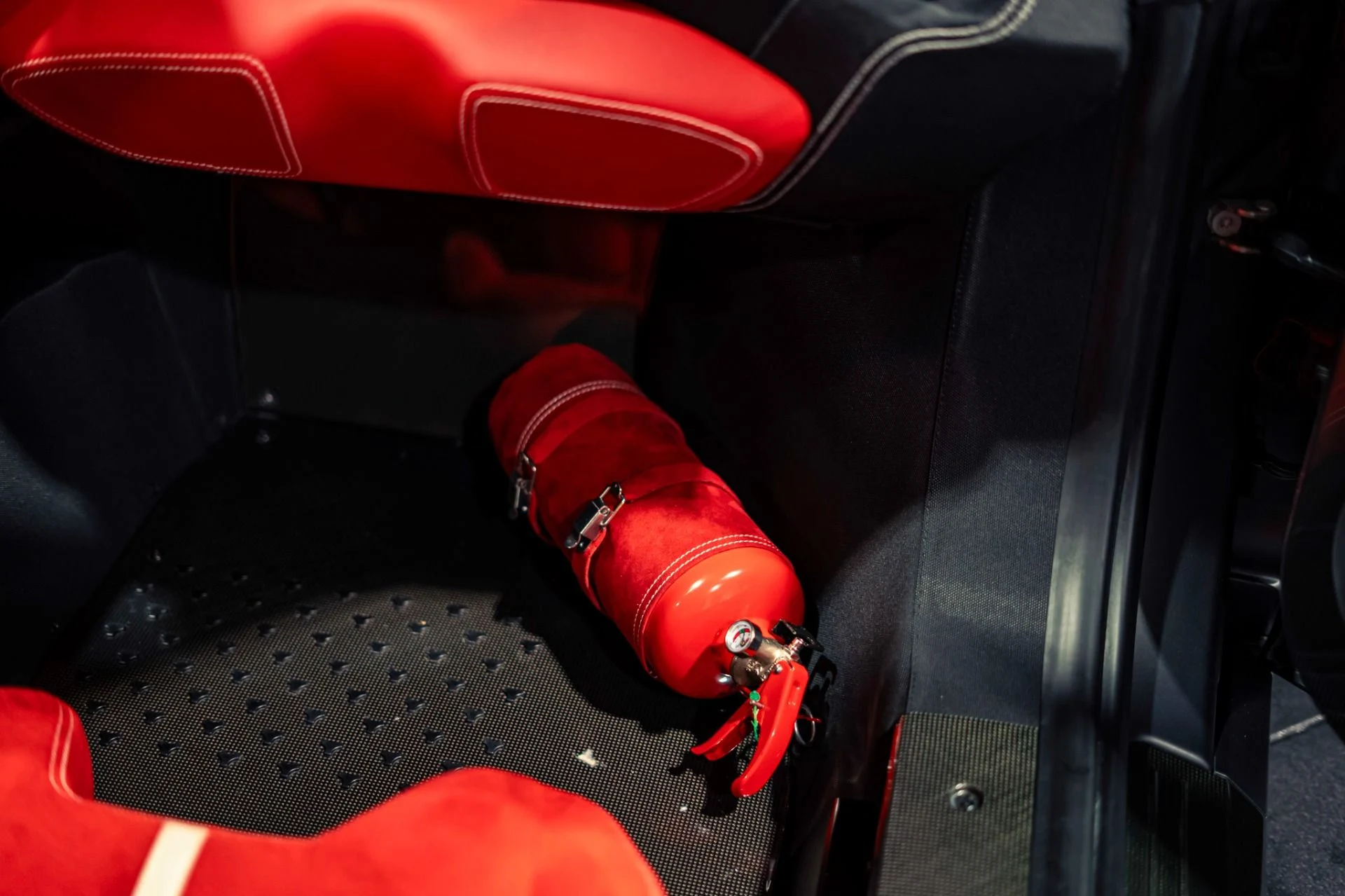 mph019_4132213336_Used_2015_Ferrari_458_Speciale_396k_MSRP_Grigio_Silverstone_Opaco_Full_Mansory_Package_1779480450_3b05230716